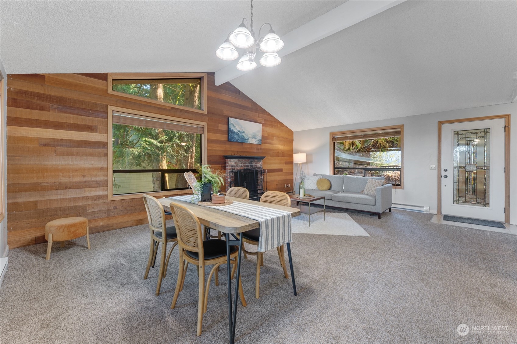 82 Grand View Lane