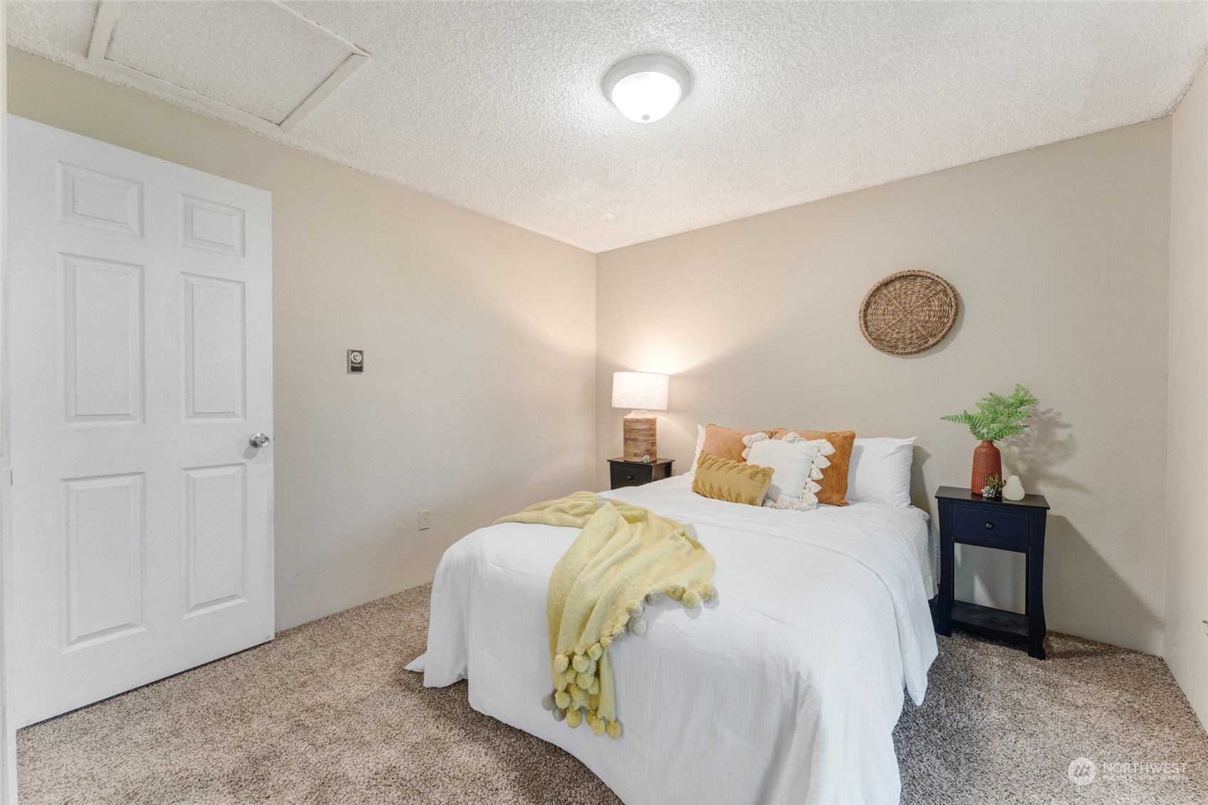 82 Grand View Lane