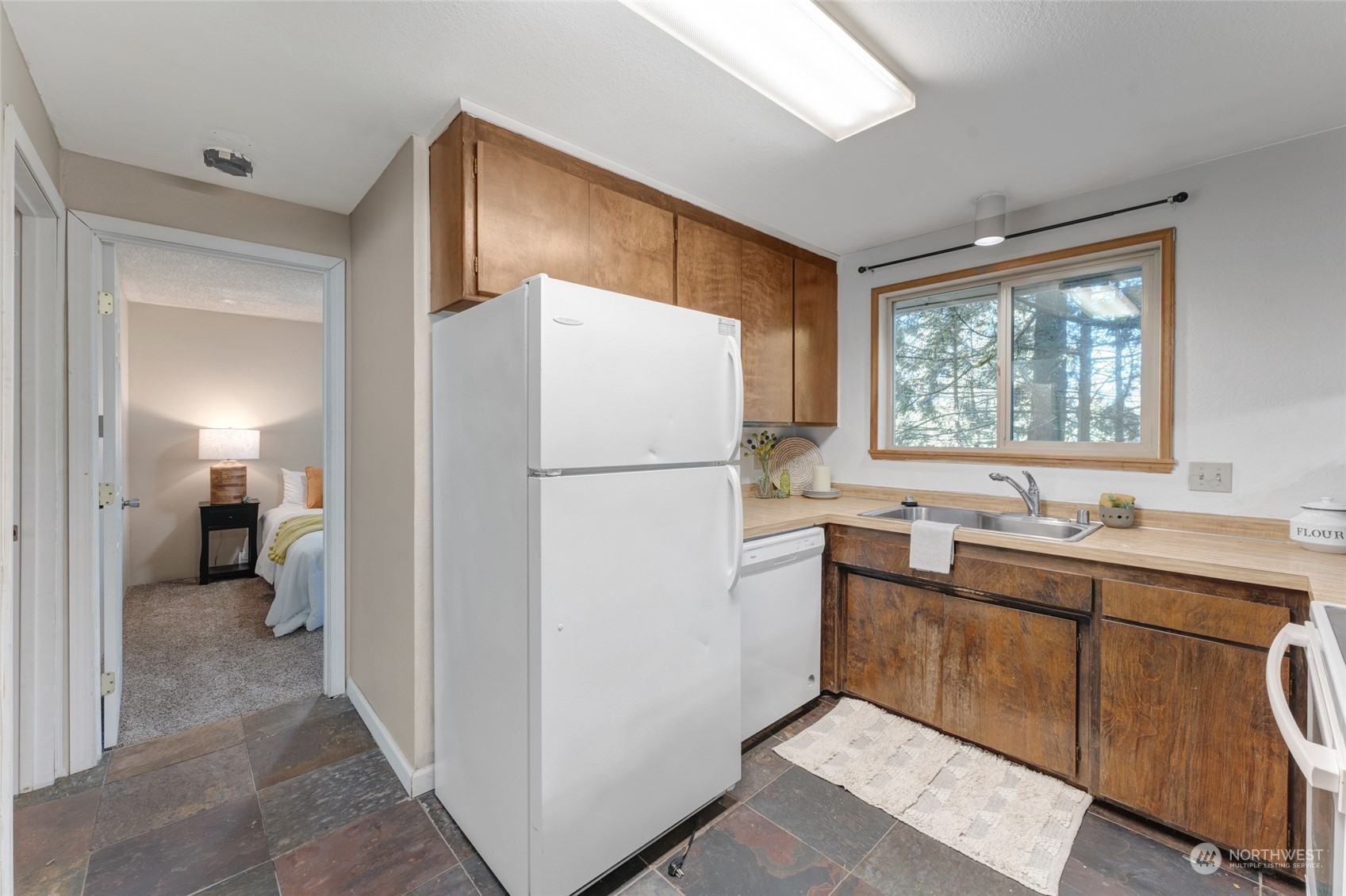 82 Grand View Lane