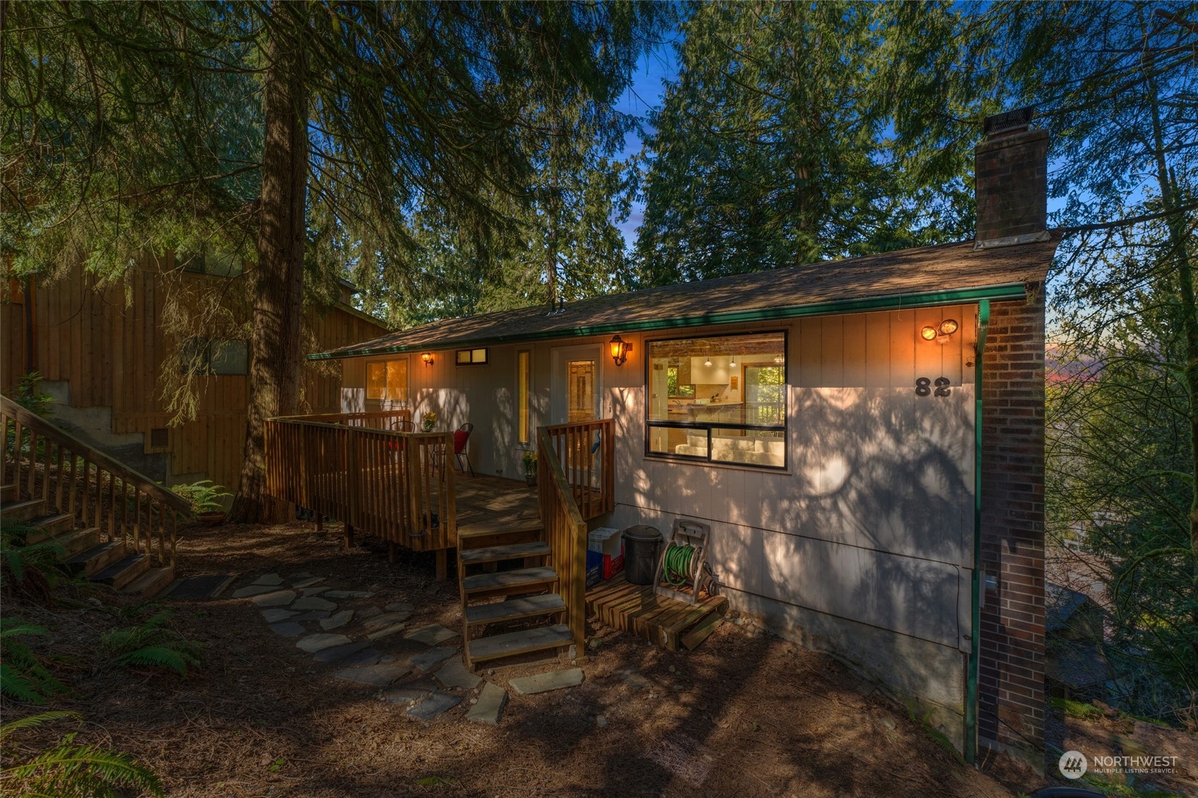 82 Grand View Lane
