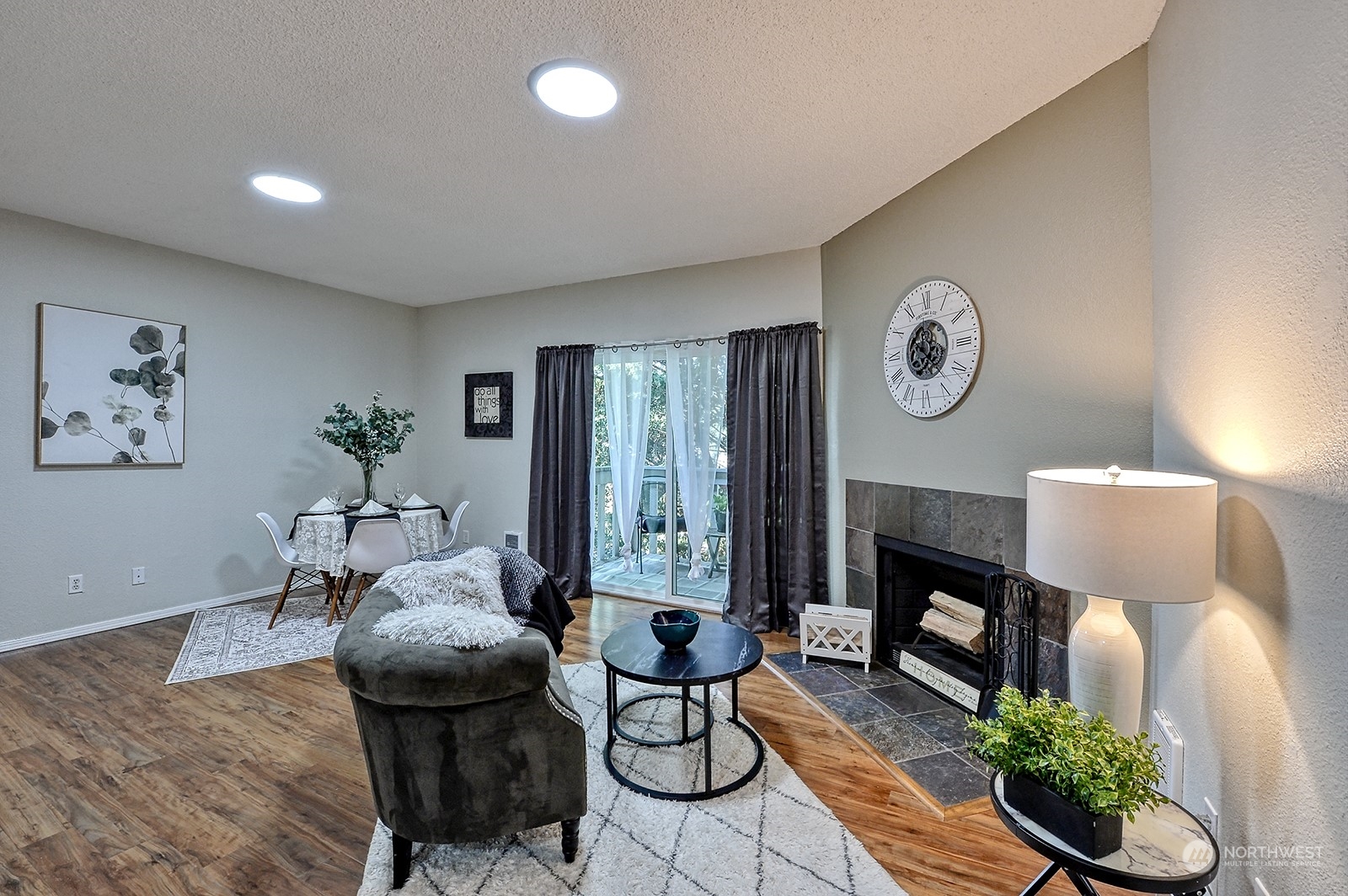 3538 Northwest Ave Unit: 21
