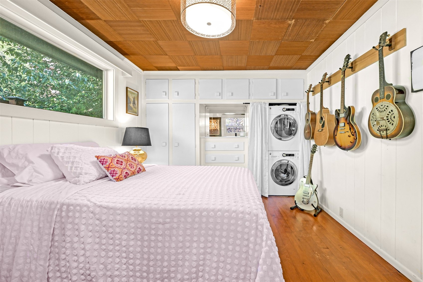 1035 Chuckanut Drive