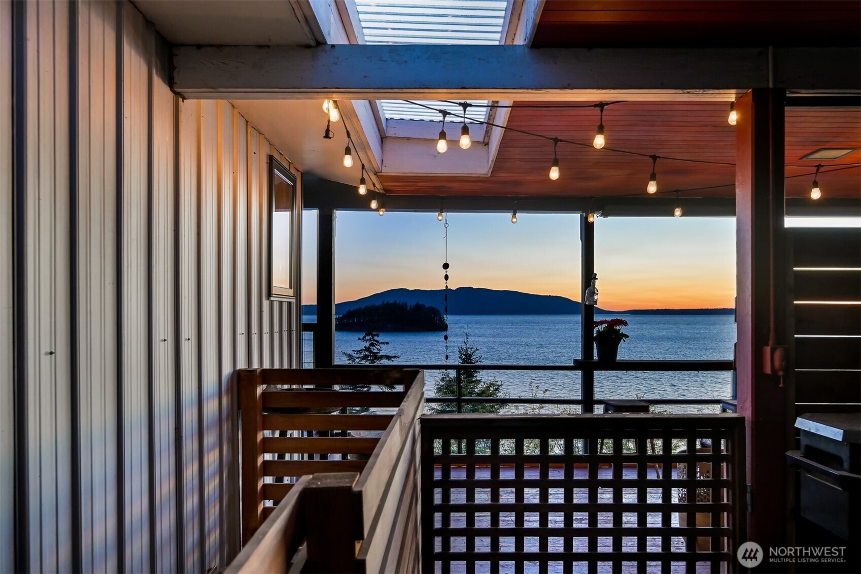 1035 Chuckanut Drive