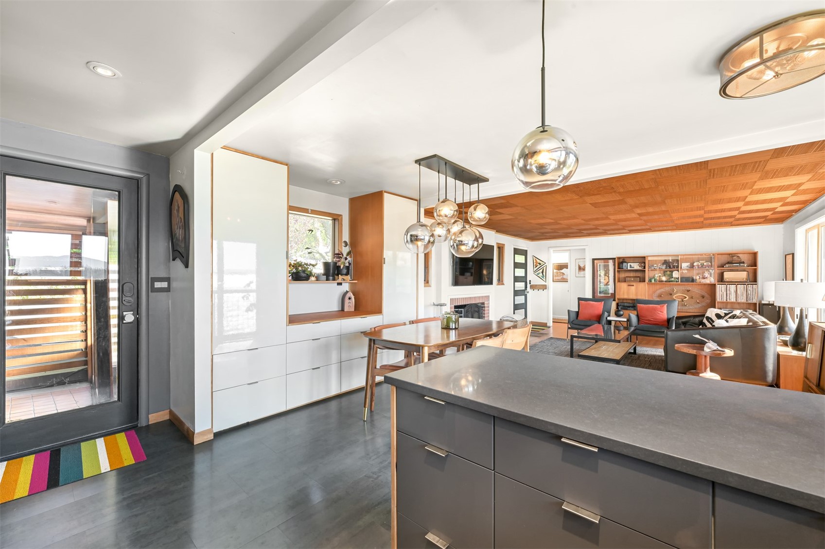 1035 Chuckanut Drive