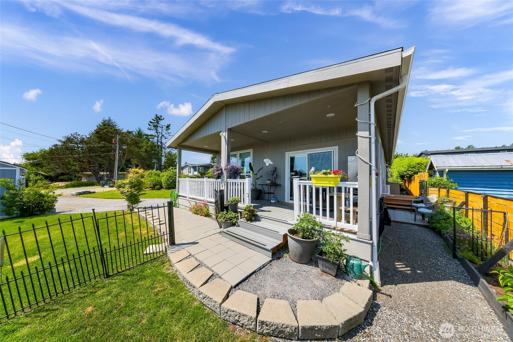 8412 Richard Way
