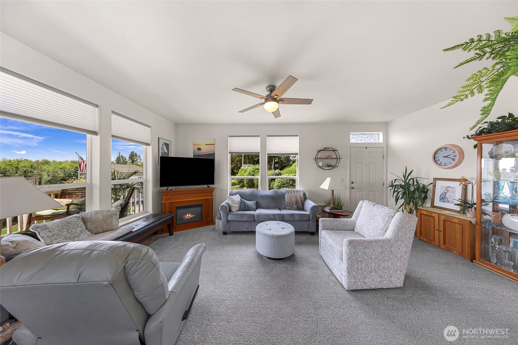 8412 Richard Way