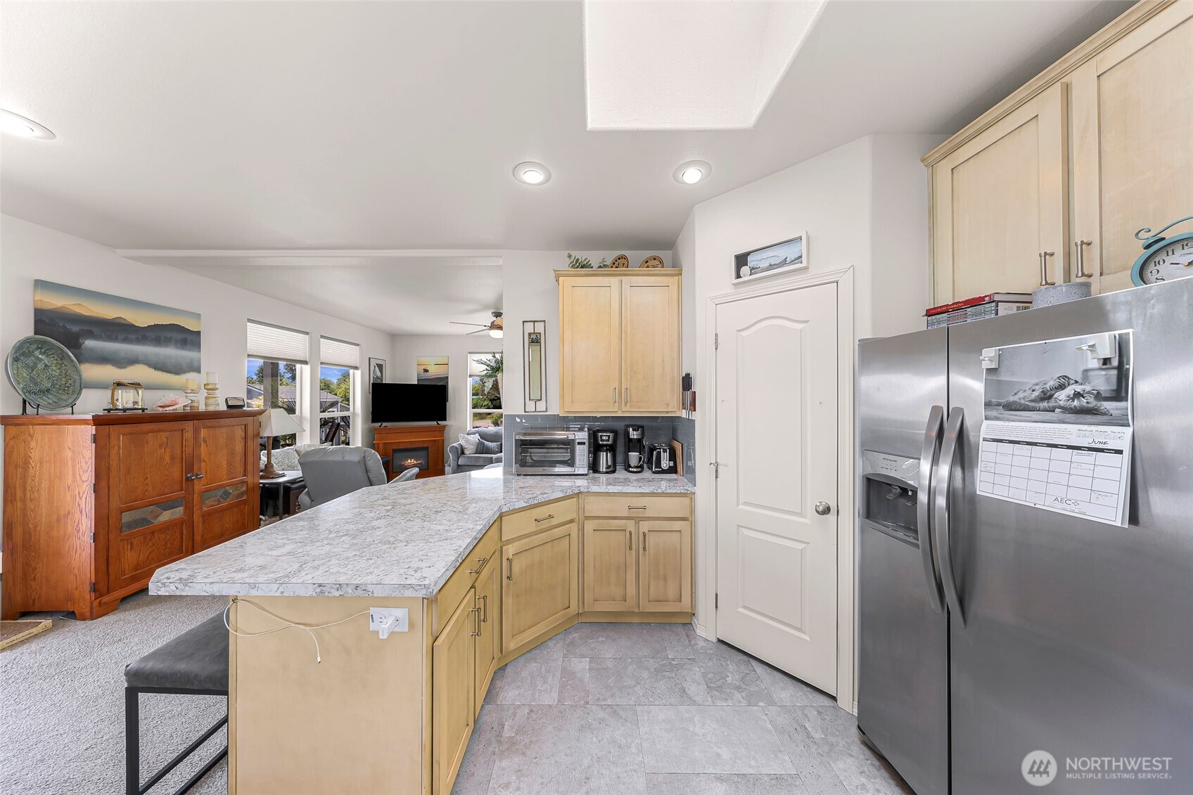 8412 Richard Way