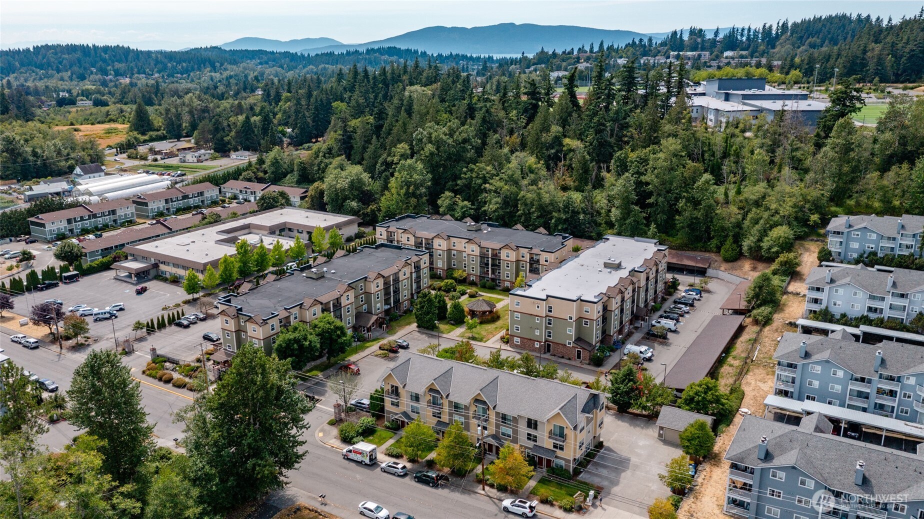 700 32nd Street Unit: A405