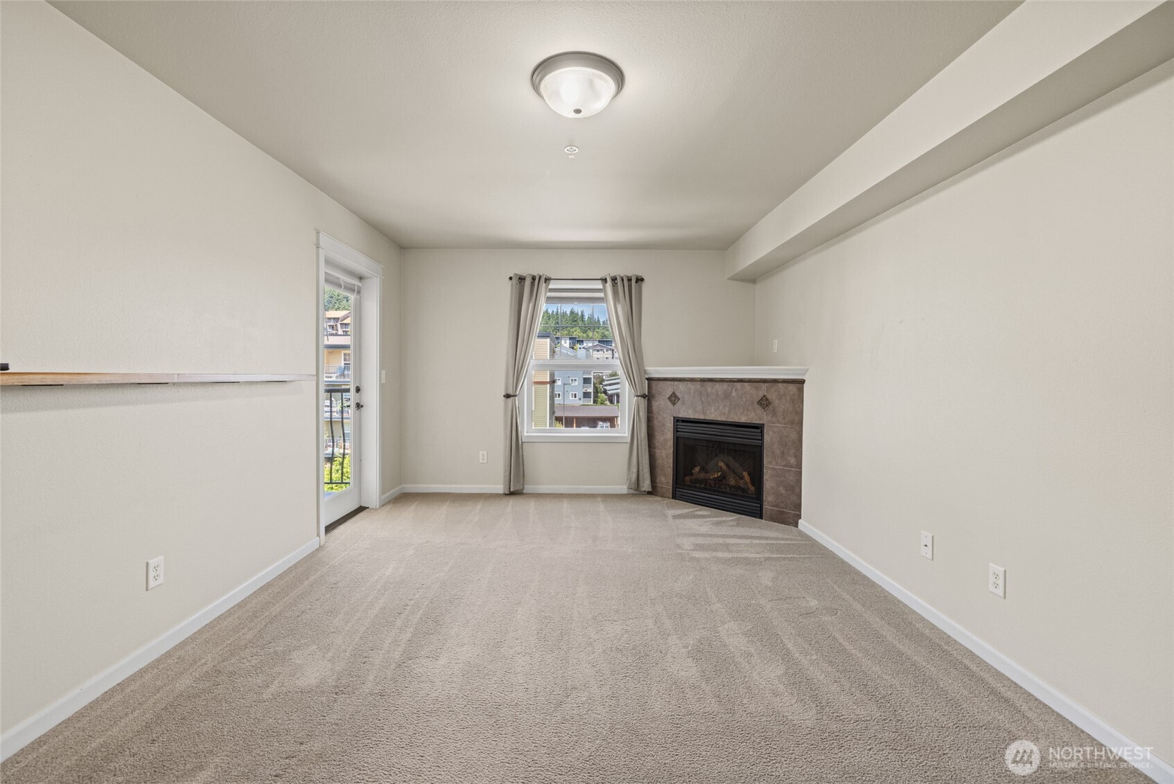 700 32nd Street Unit: A405