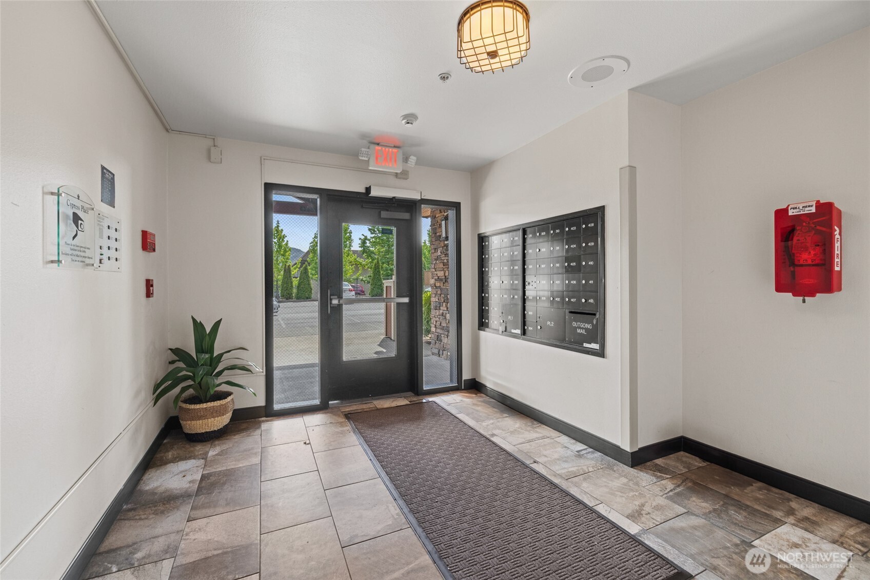 700 32nd Street Unit: A405