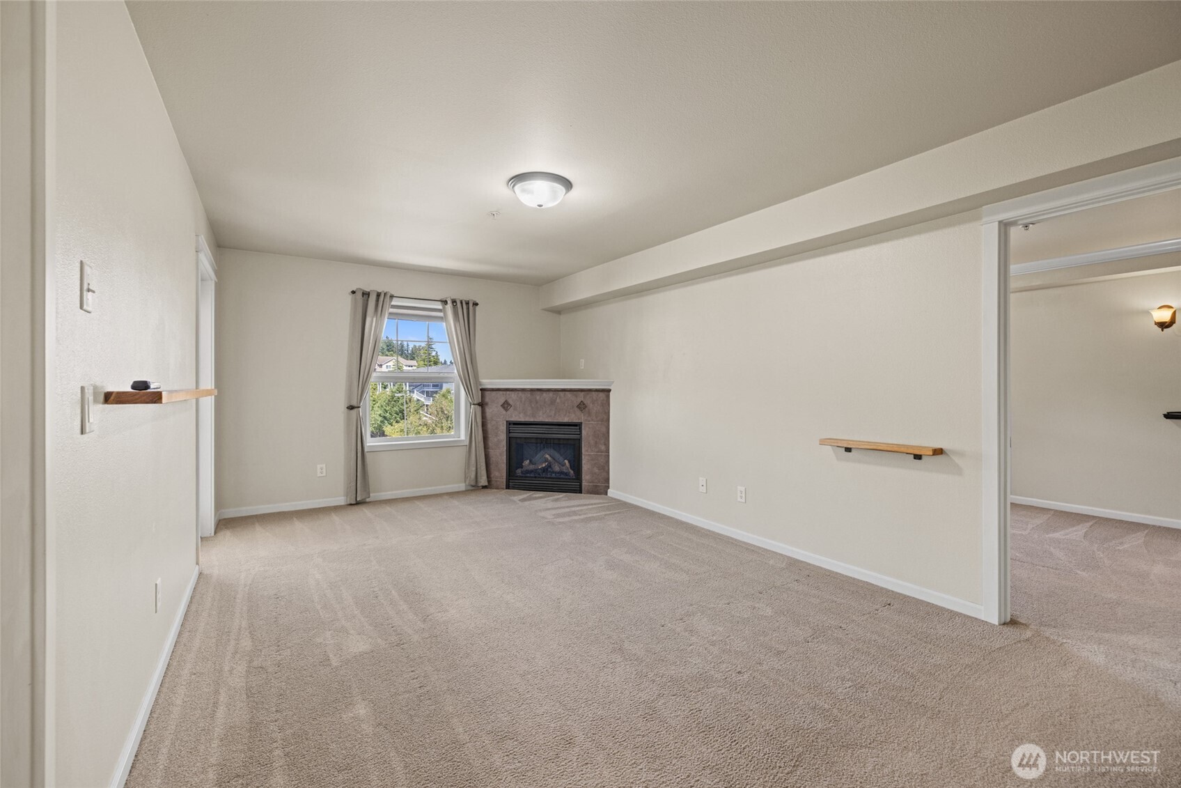 700 32nd Street Unit: A405