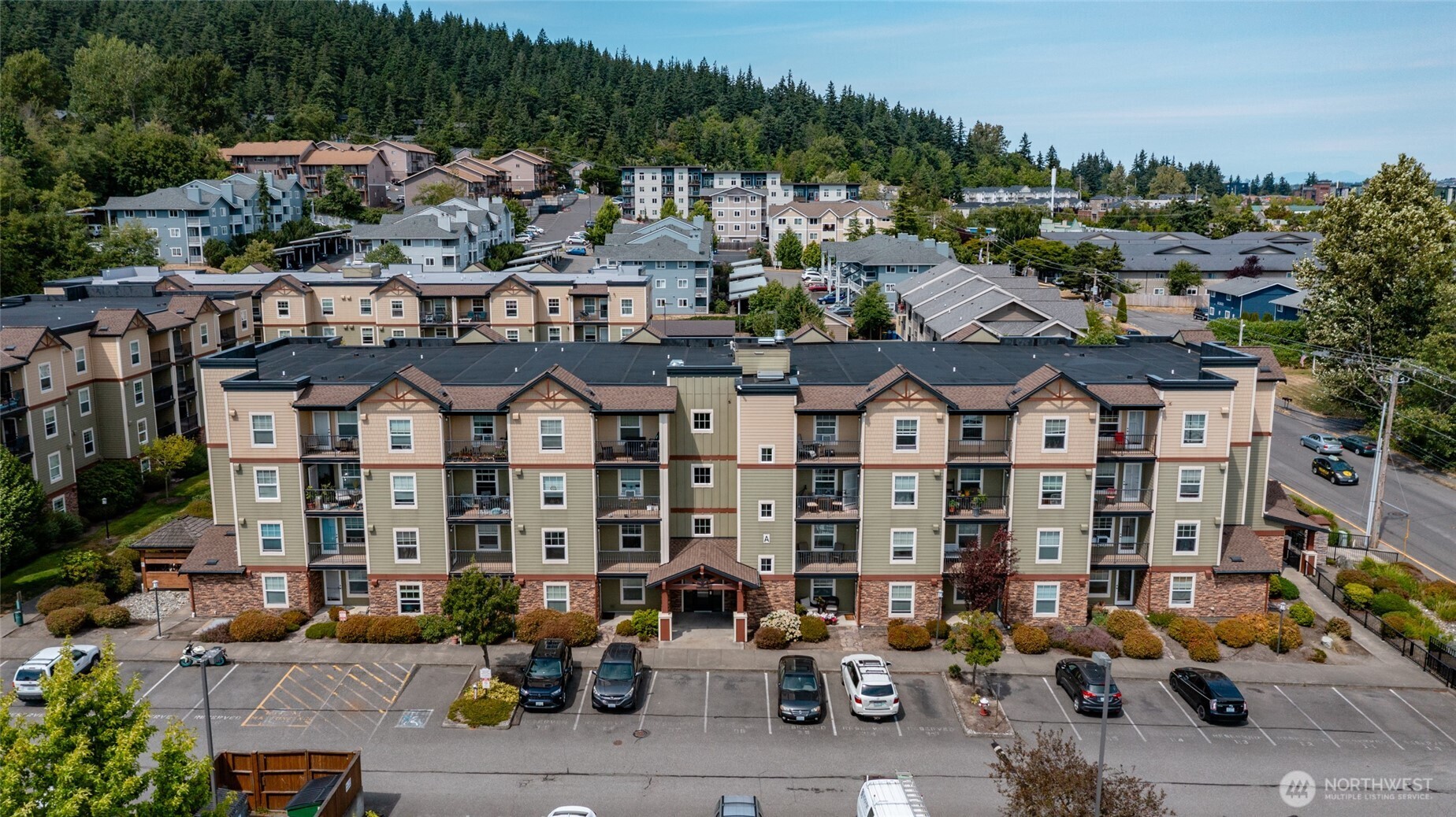 700 32nd Street Unit: A405