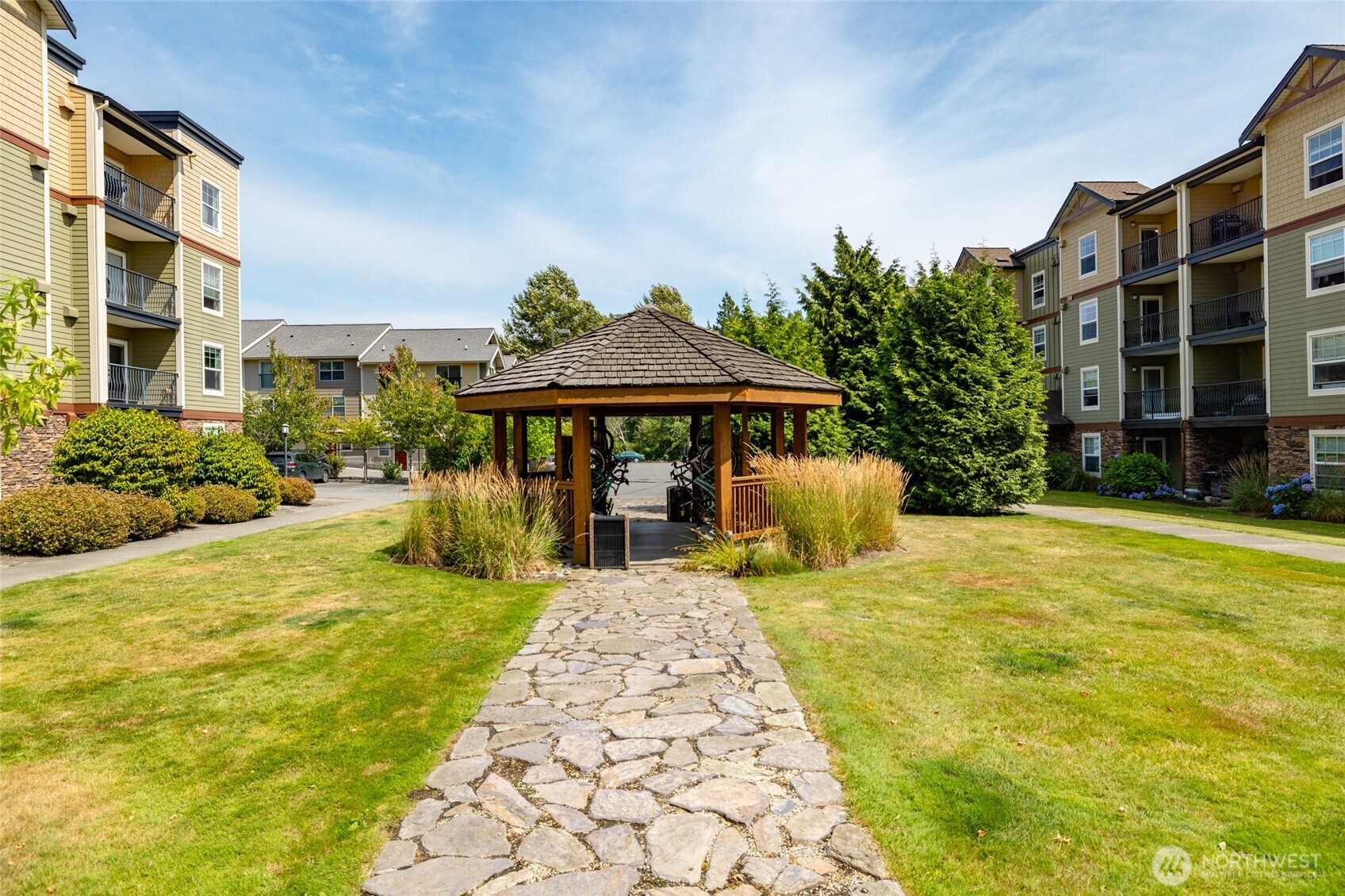 700 32nd Street Unit: A405