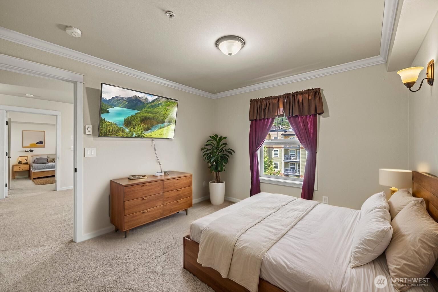 700 32nd Street Unit: A405
