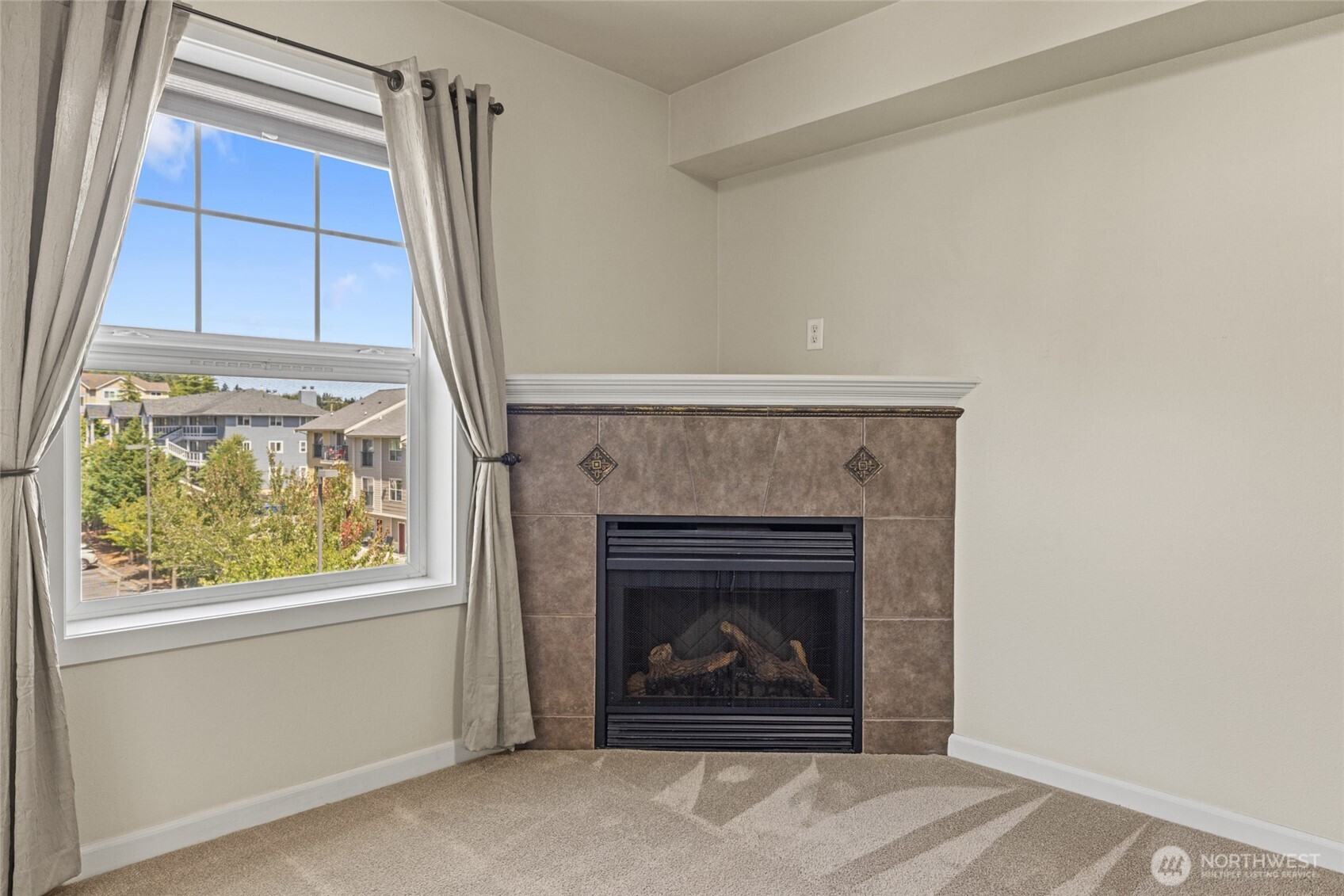 700 32nd Street Unit: A405