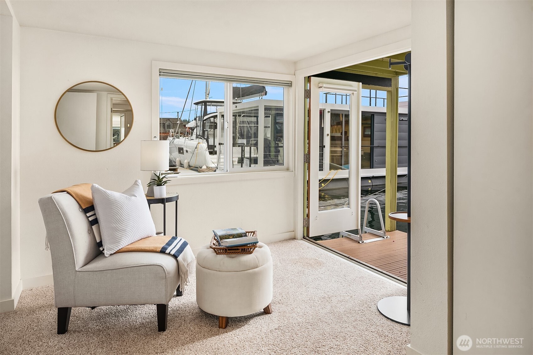 2420 Westlake Avenue N Unit: 11