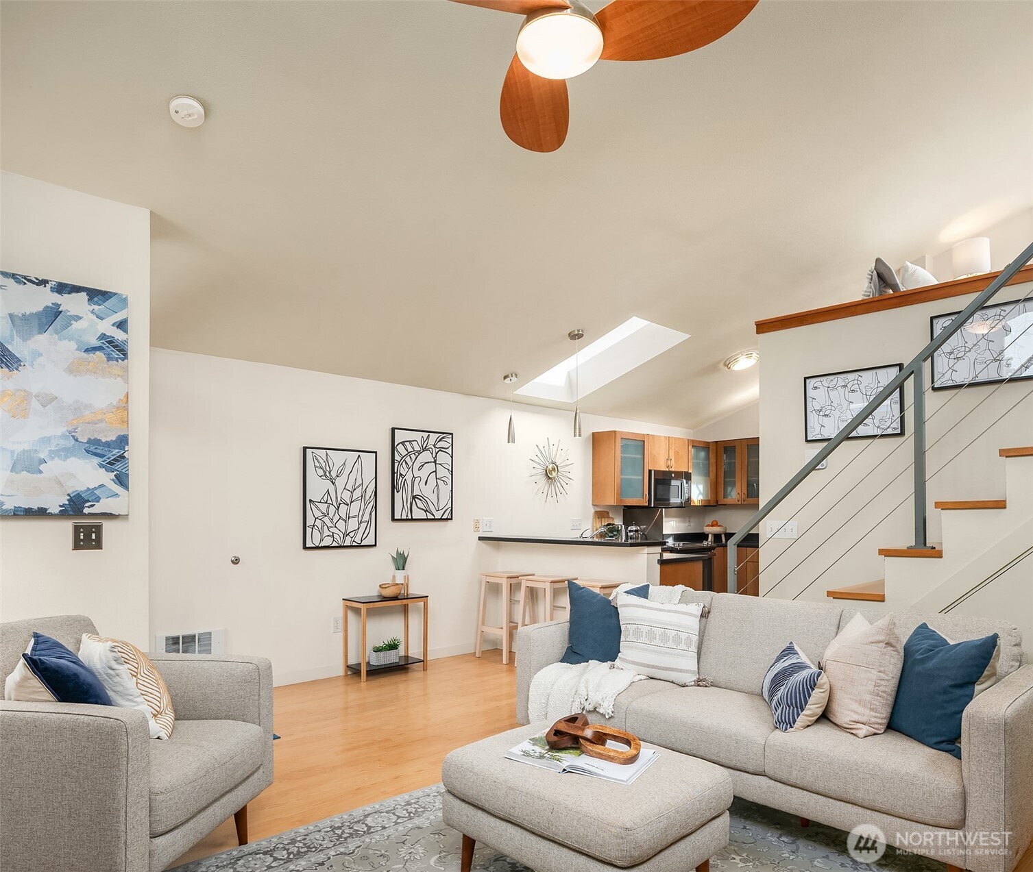 2420 Westlake Avenue N Unit: 11