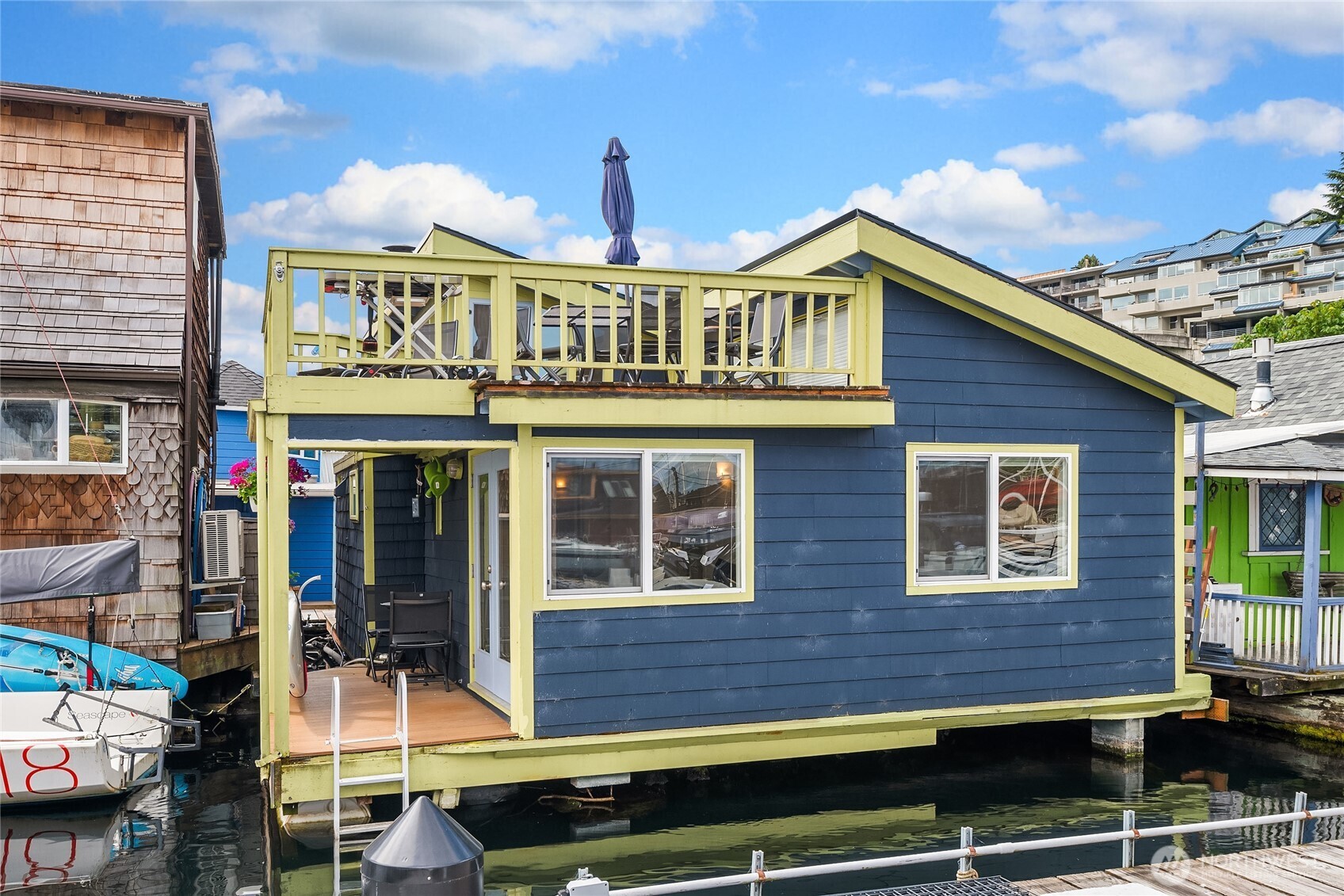 2420 Westlake Avenue N Unit: 11