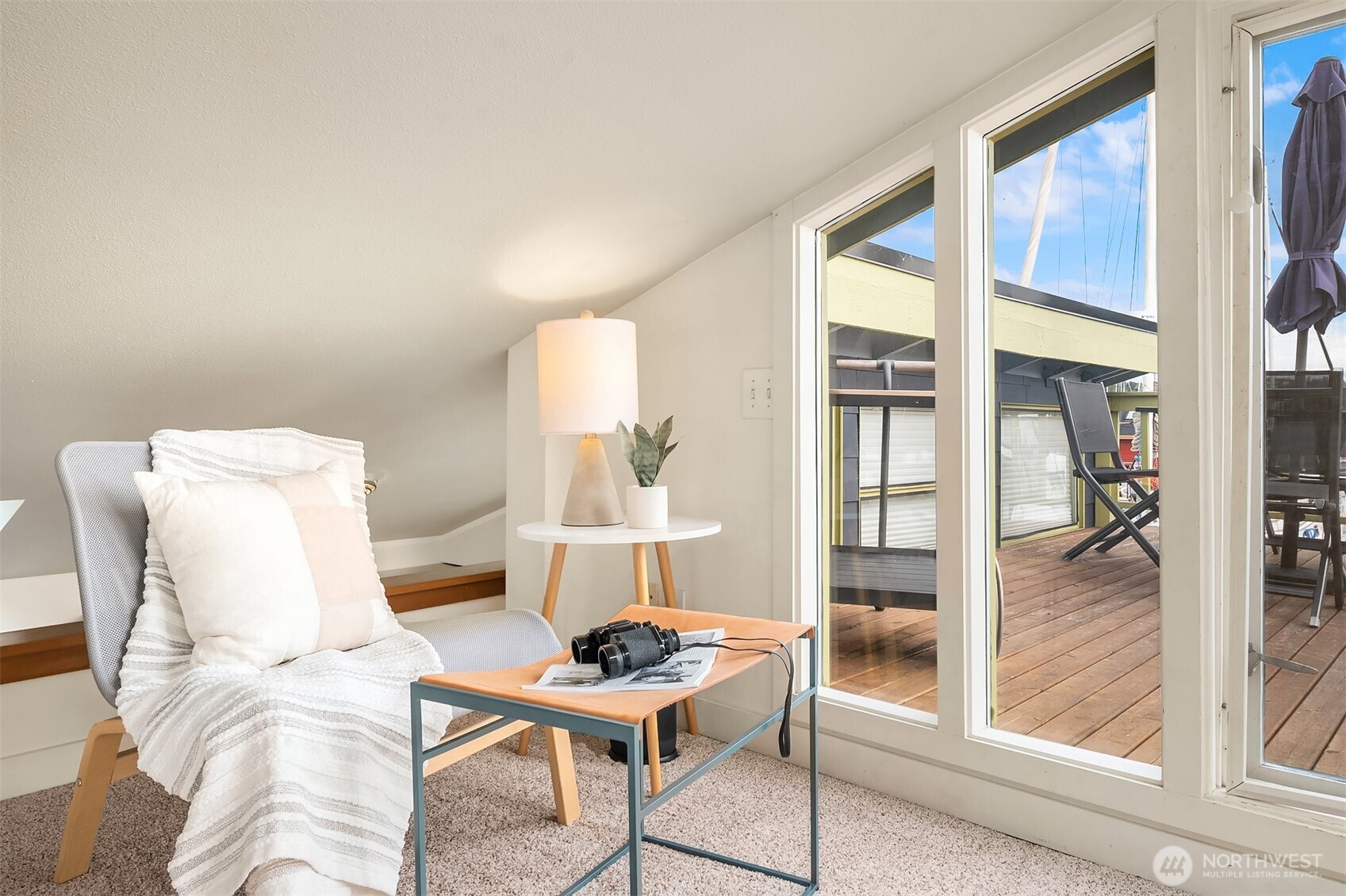 2420 Westlake Avenue N Unit: 11
