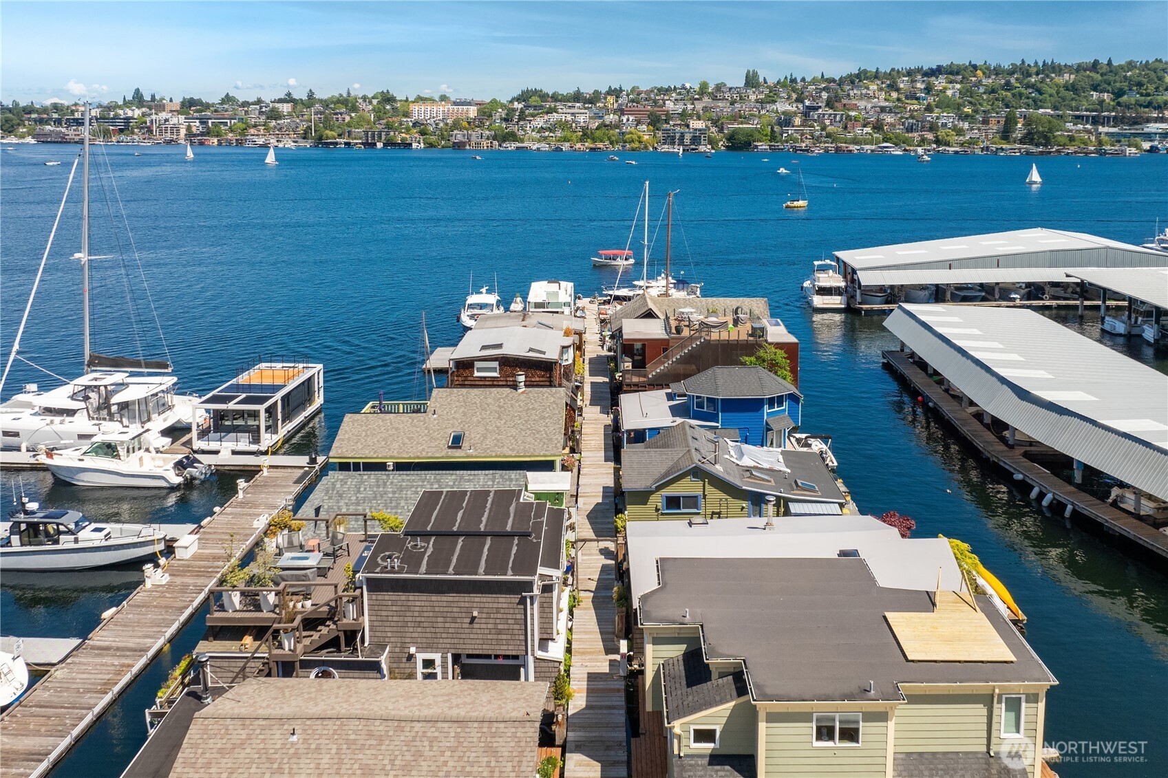 2420 Westlake Avenue N Unit: 11