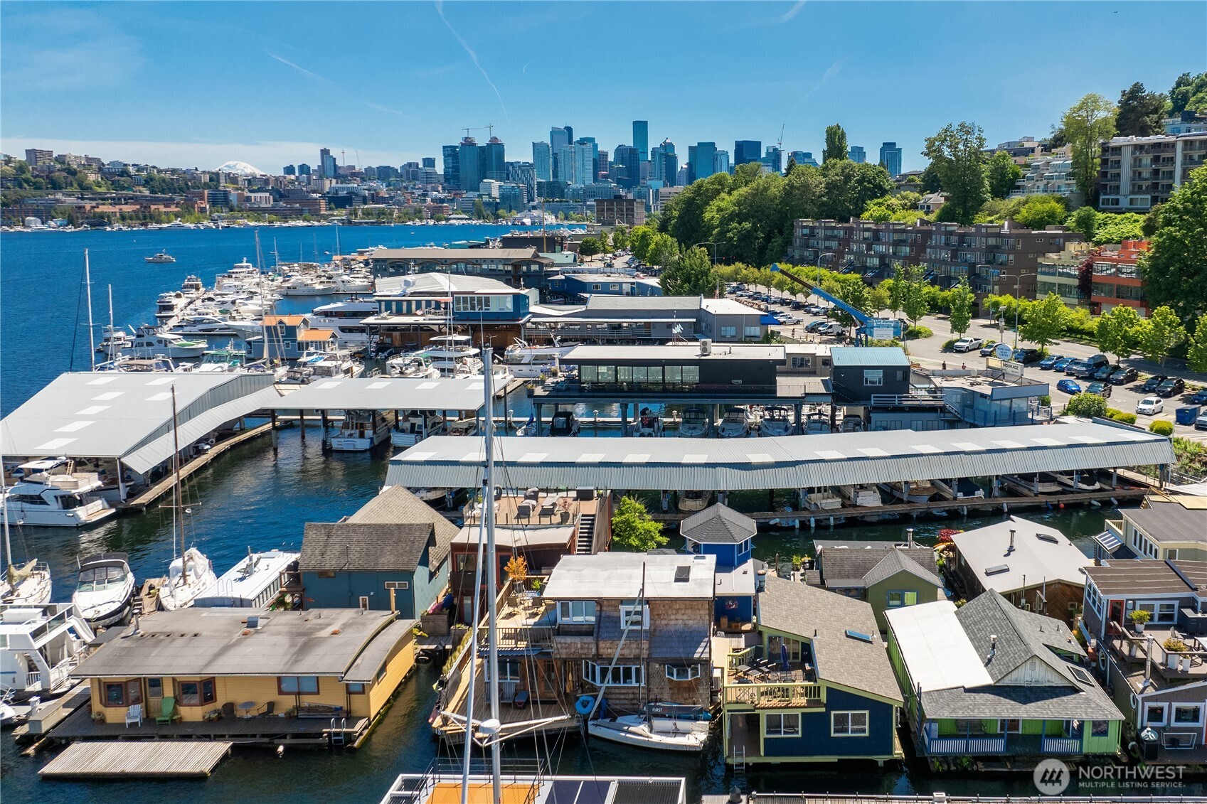 2420 Westlake Avenue N Unit: 11