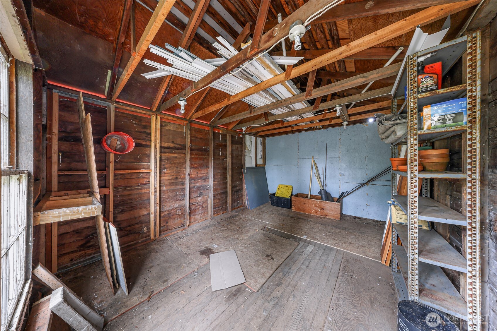 1420 E Maplewood Avenue