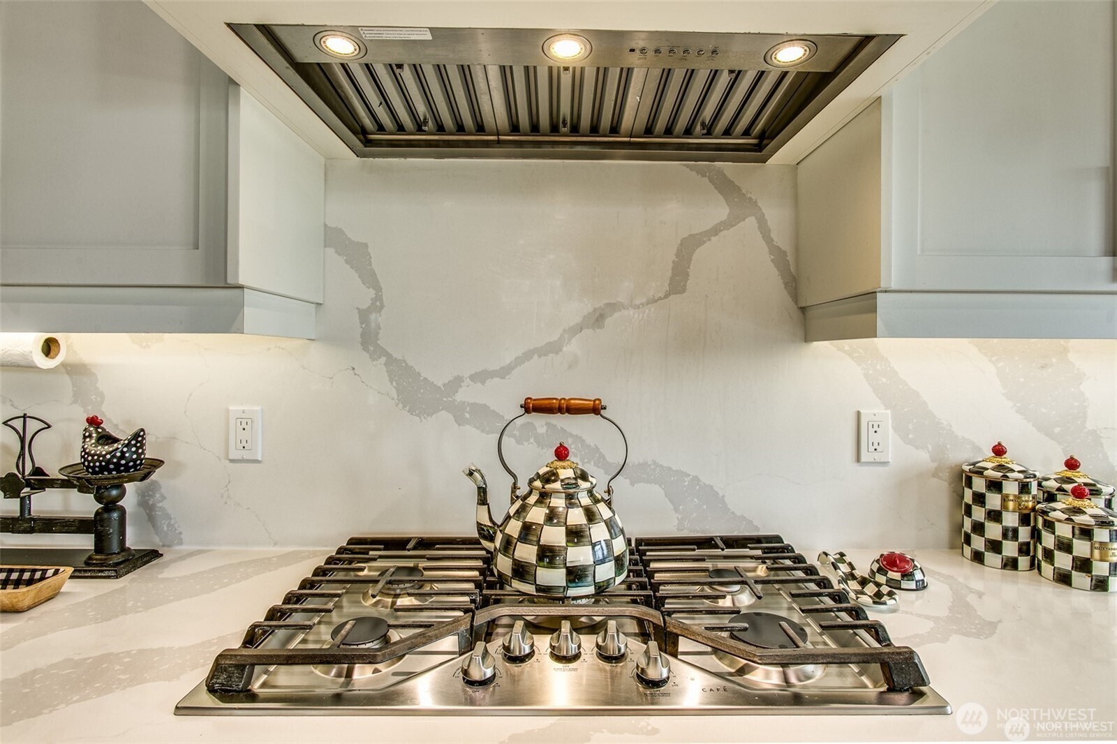 1774 Farmview Terrace