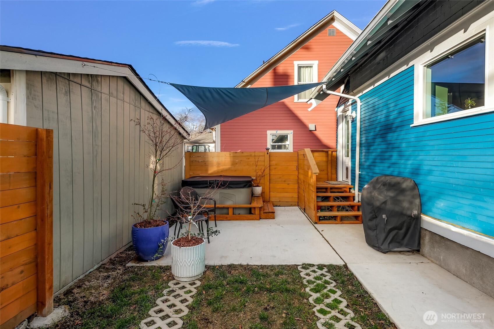 2101 Young Street