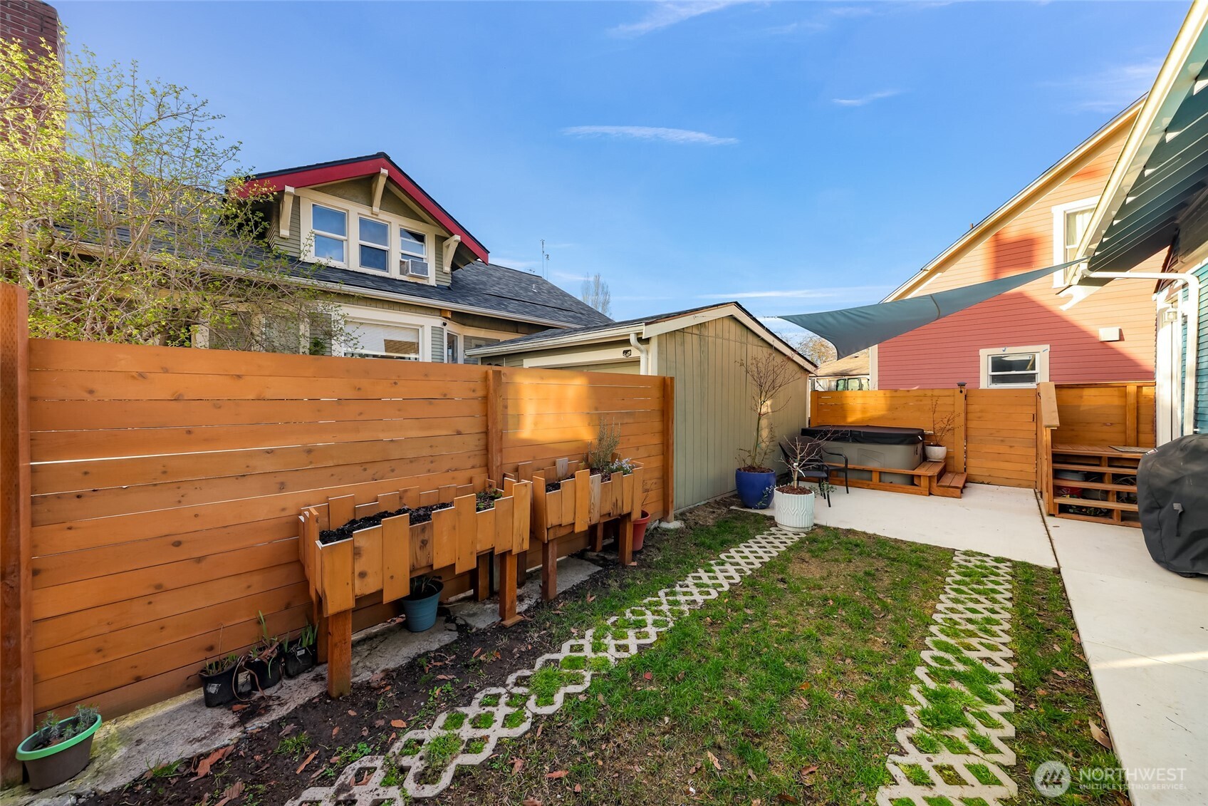 2101 Young Street