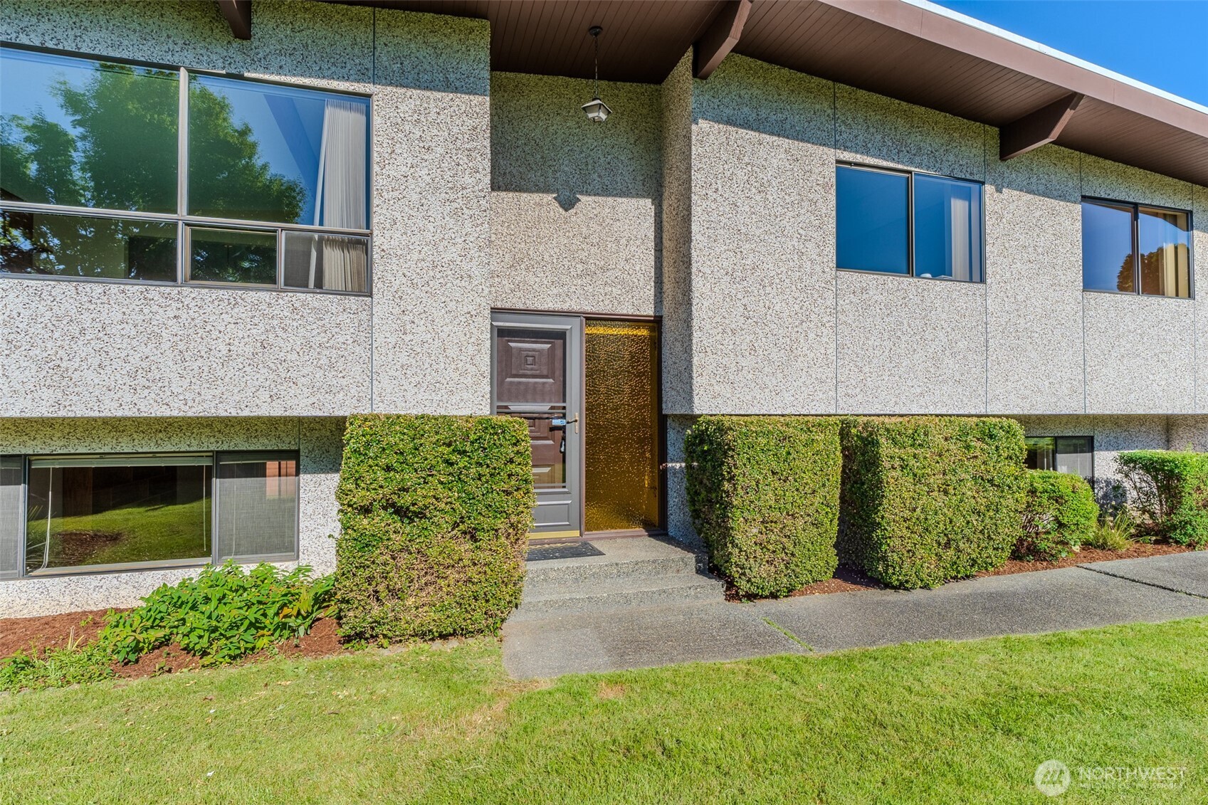 410 Sierra Vista Place