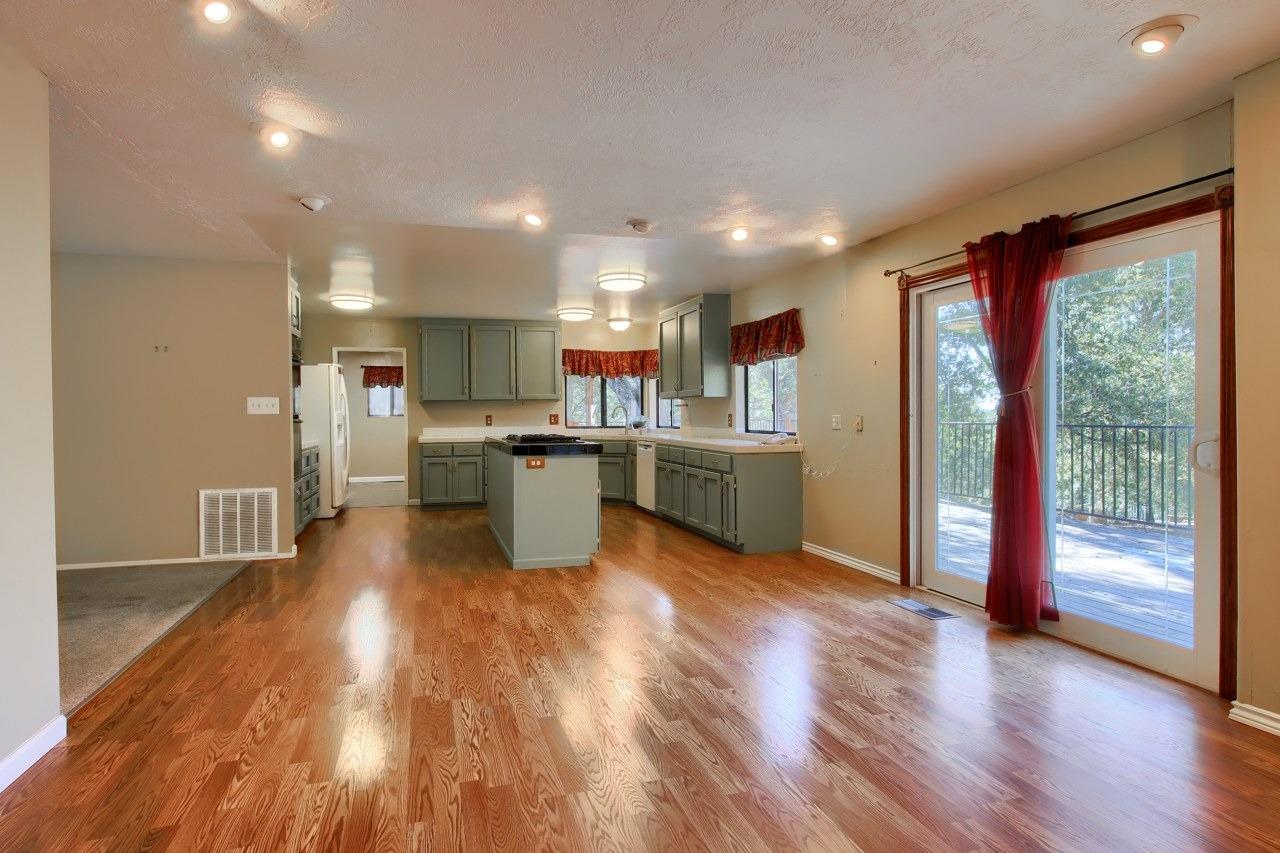 2363 Shoshone Road