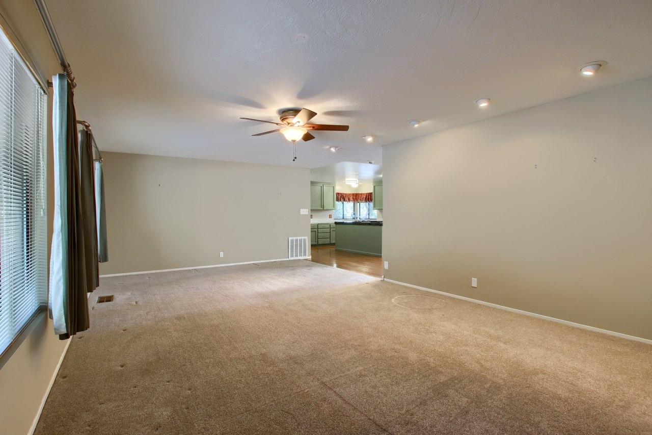 2363 Shoshone Road
