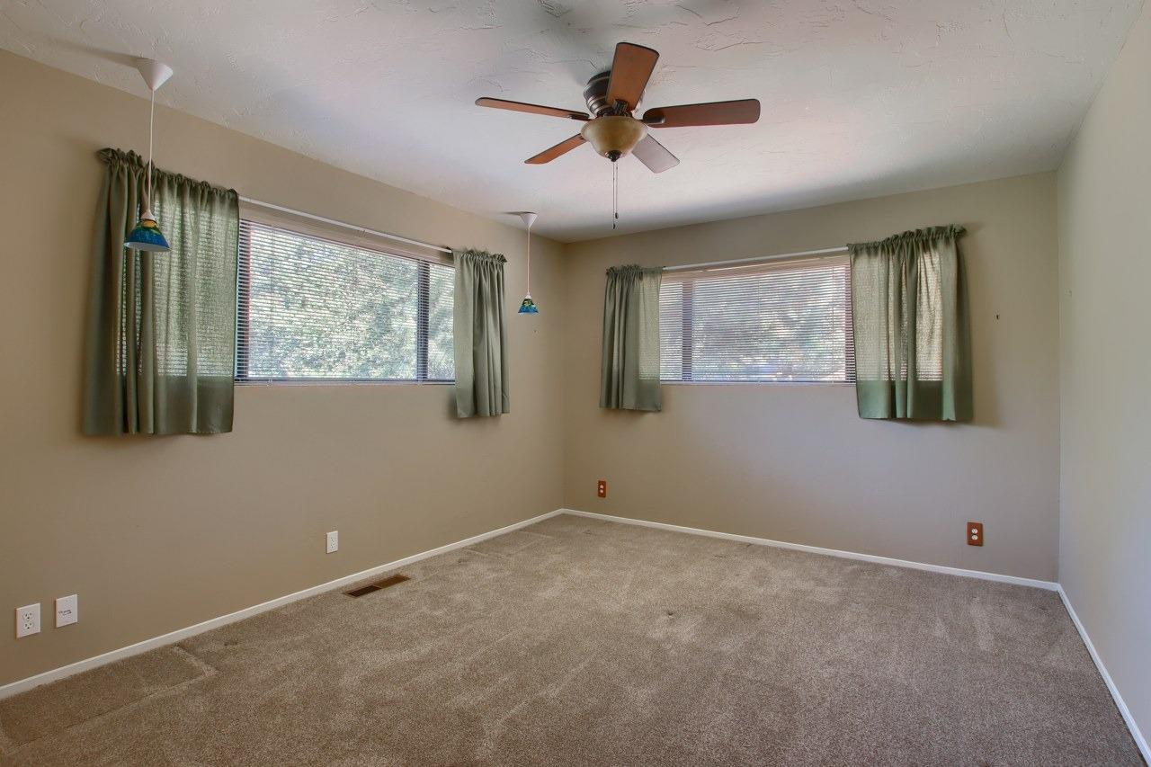 2363 Shoshone Road