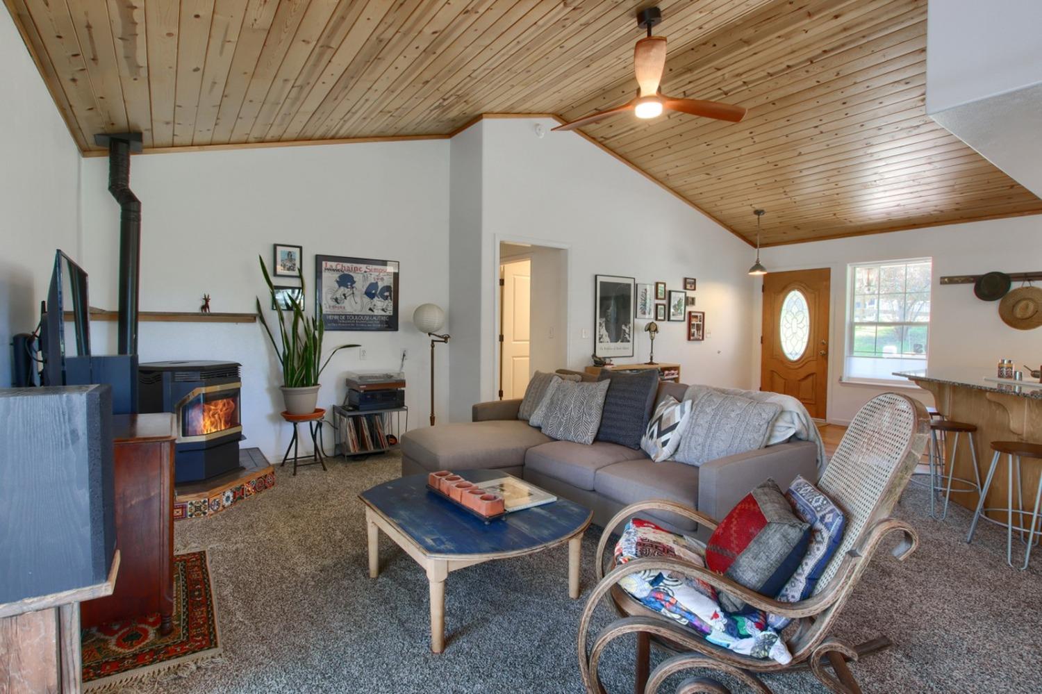5709 Pilot Peak Road