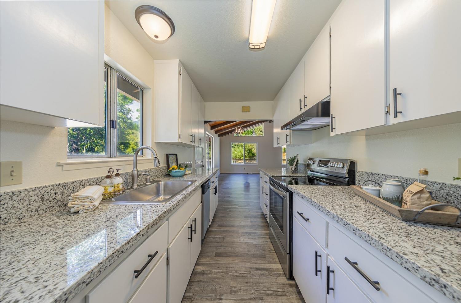 5705 Pilot Peak Road
