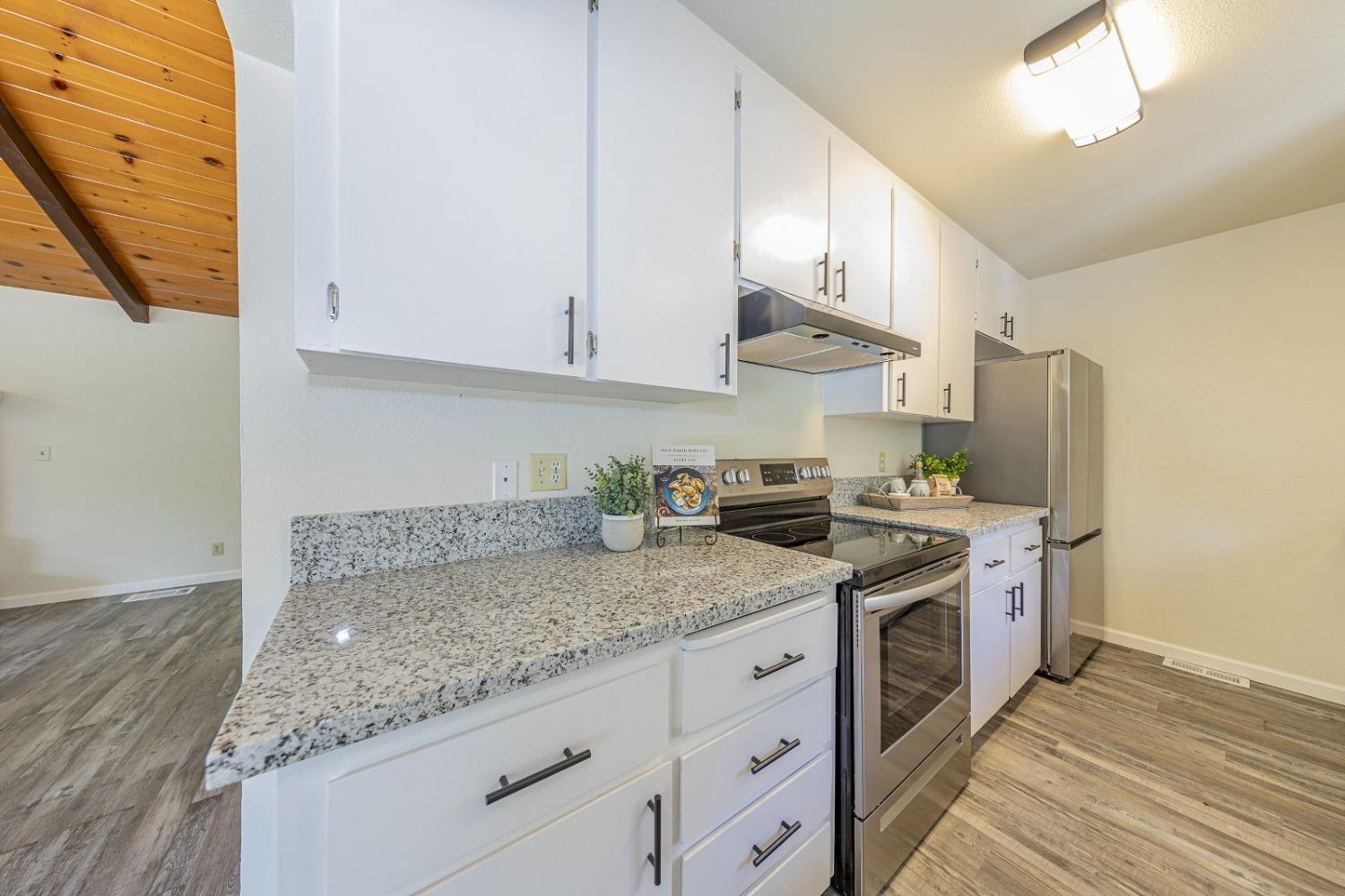 5705 Pilot Peak Road