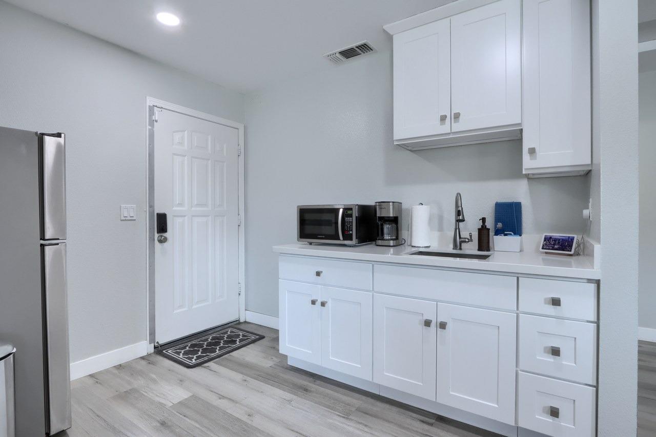 42107 Empty Creek Road