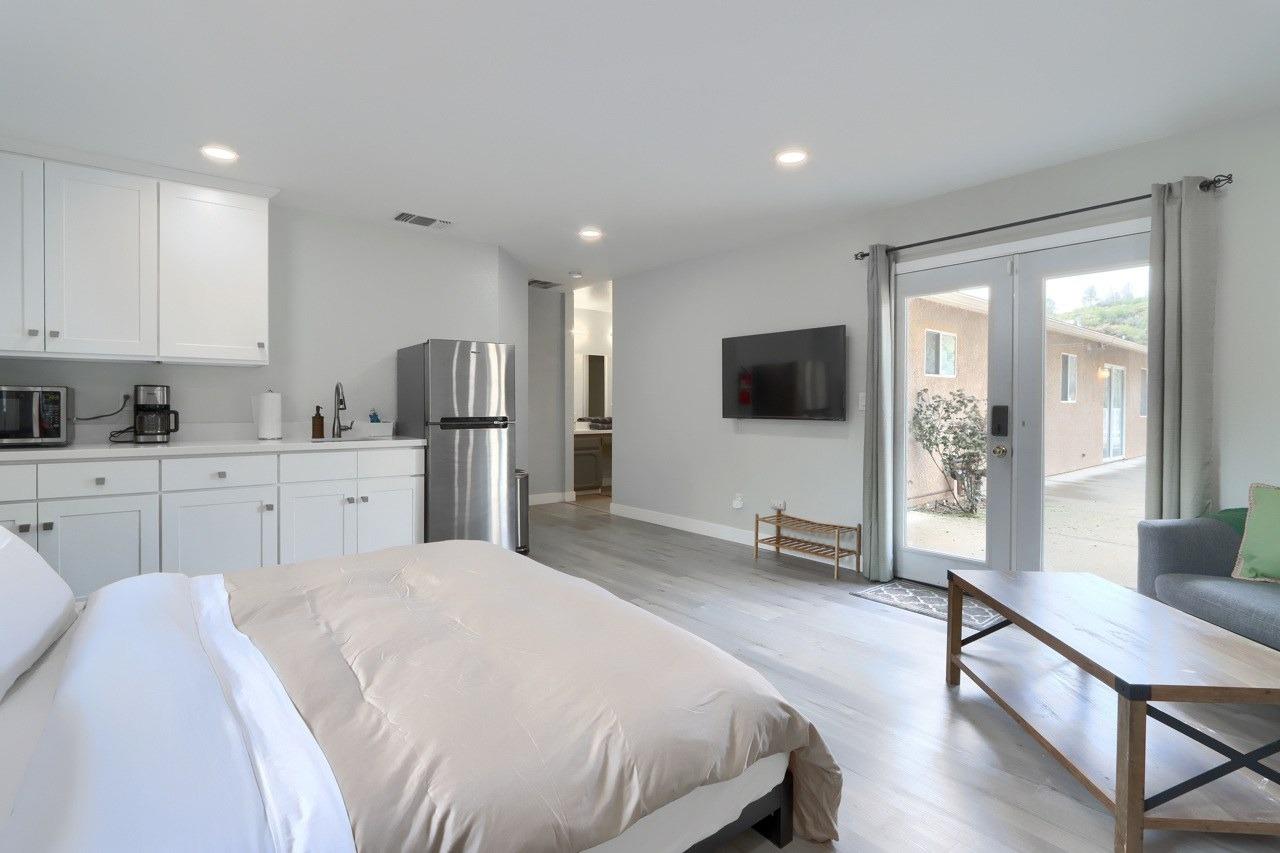 42107 Empty Creek Road