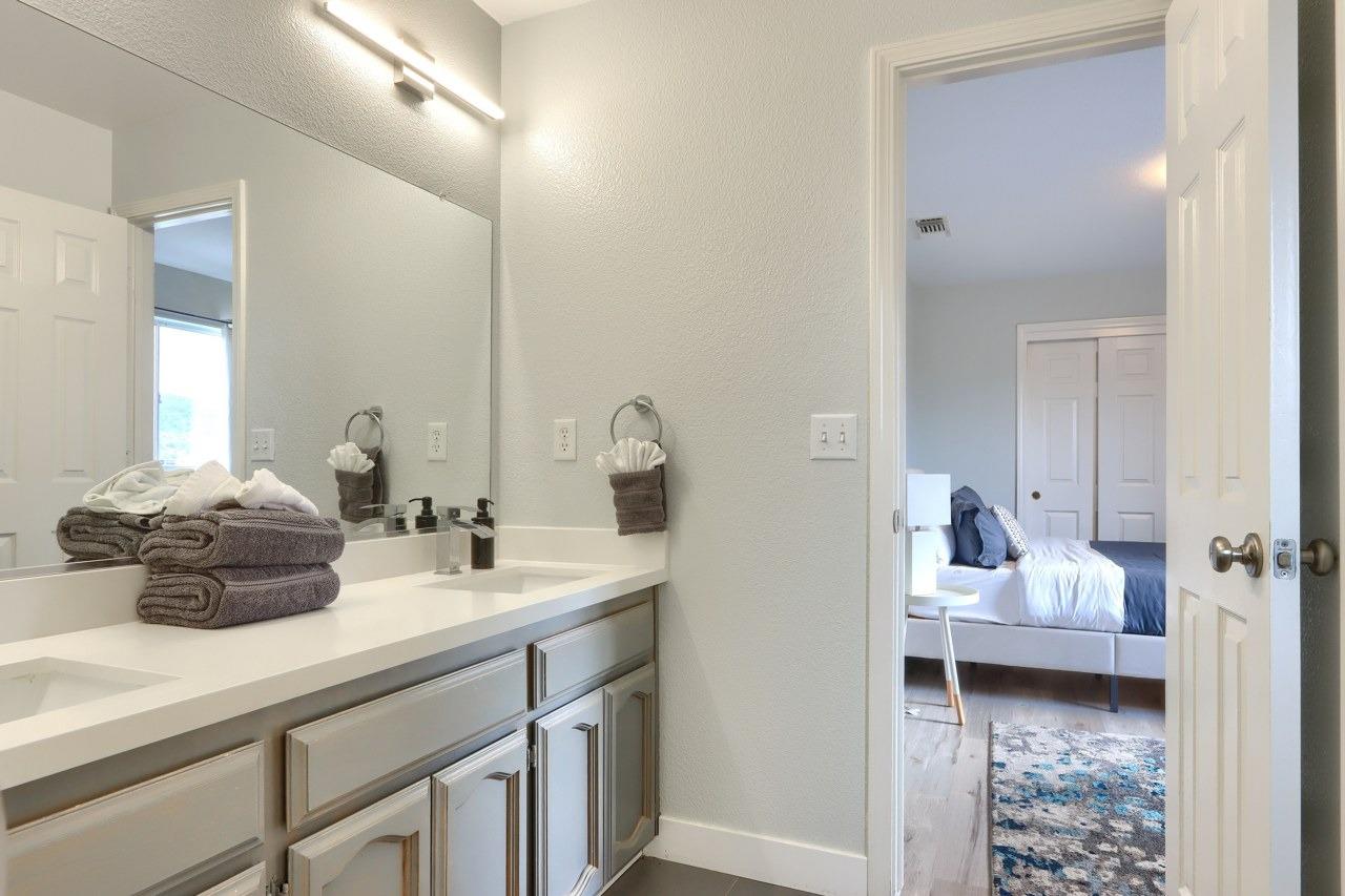 42107 Empty Creek Road