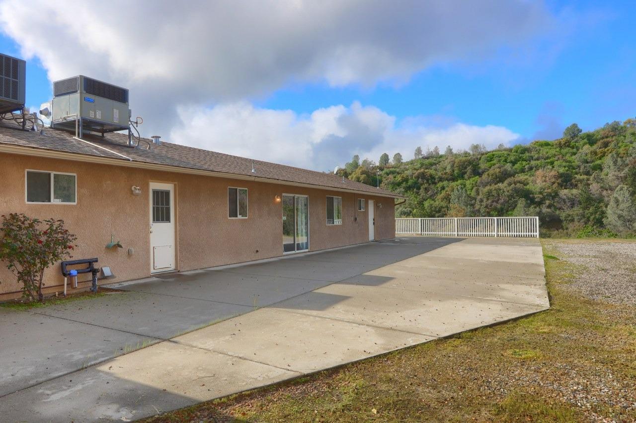 42107 Empty Creek Road