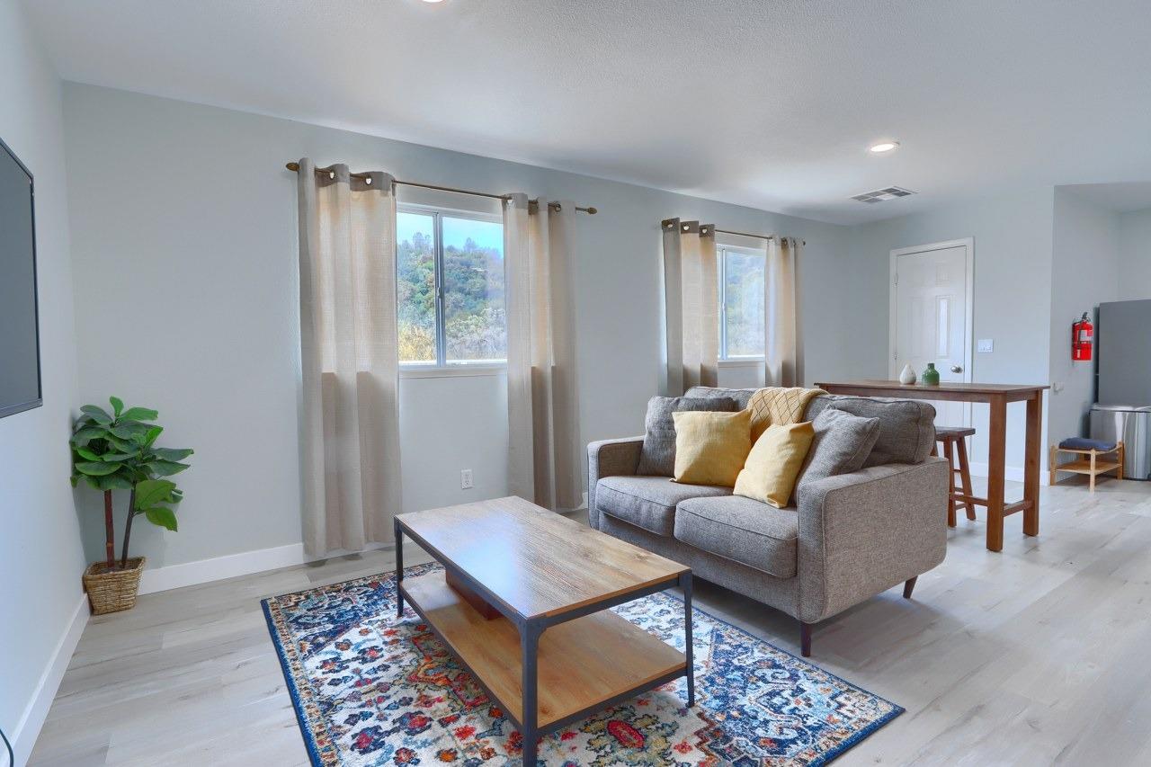 42107 Empty Creek Road