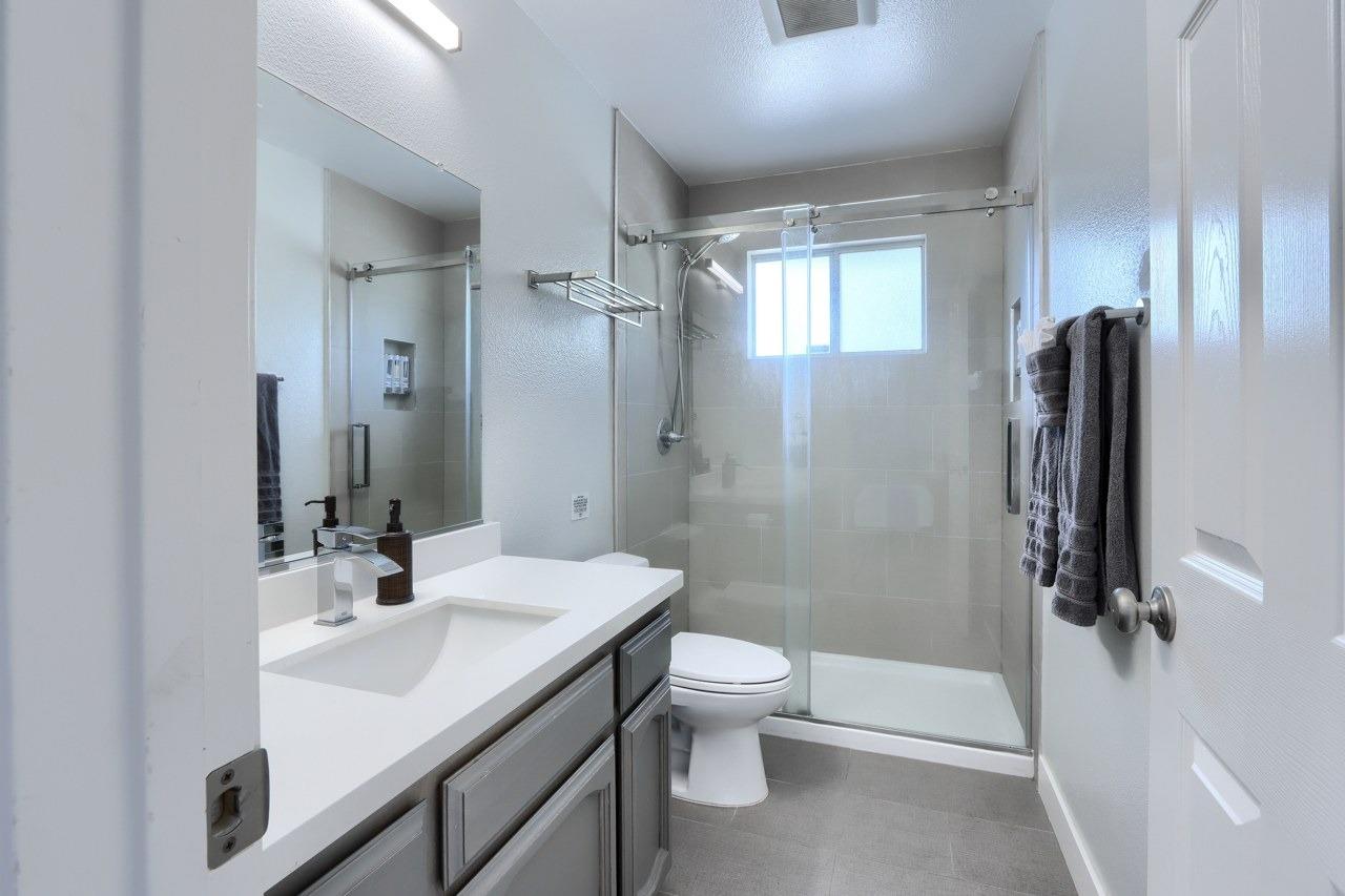 42107 Empty Creek Road