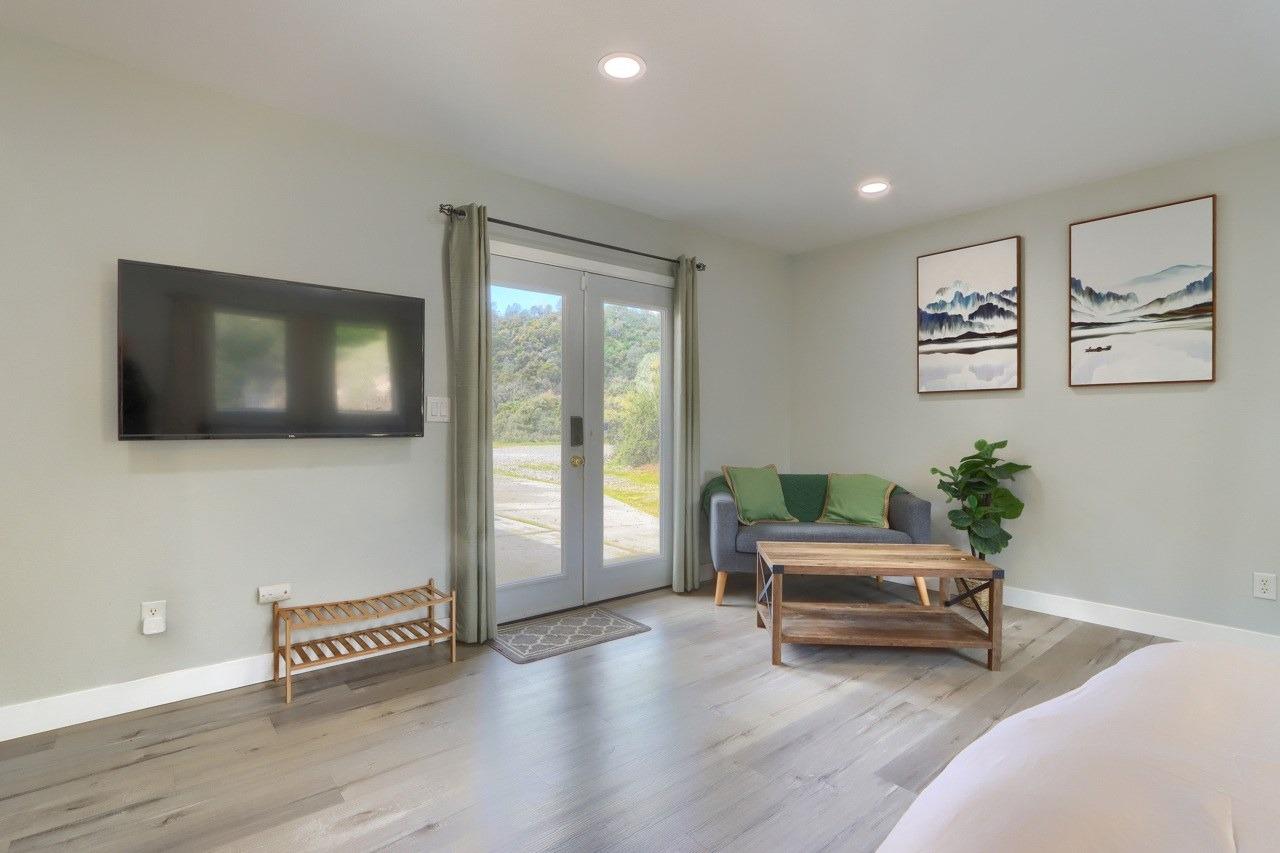 42107 Empty Creek Road