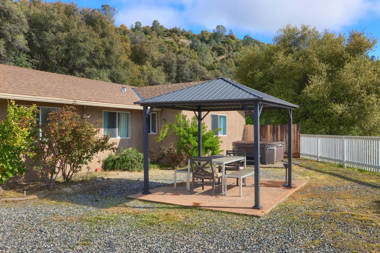 42107 Empty Creek Road