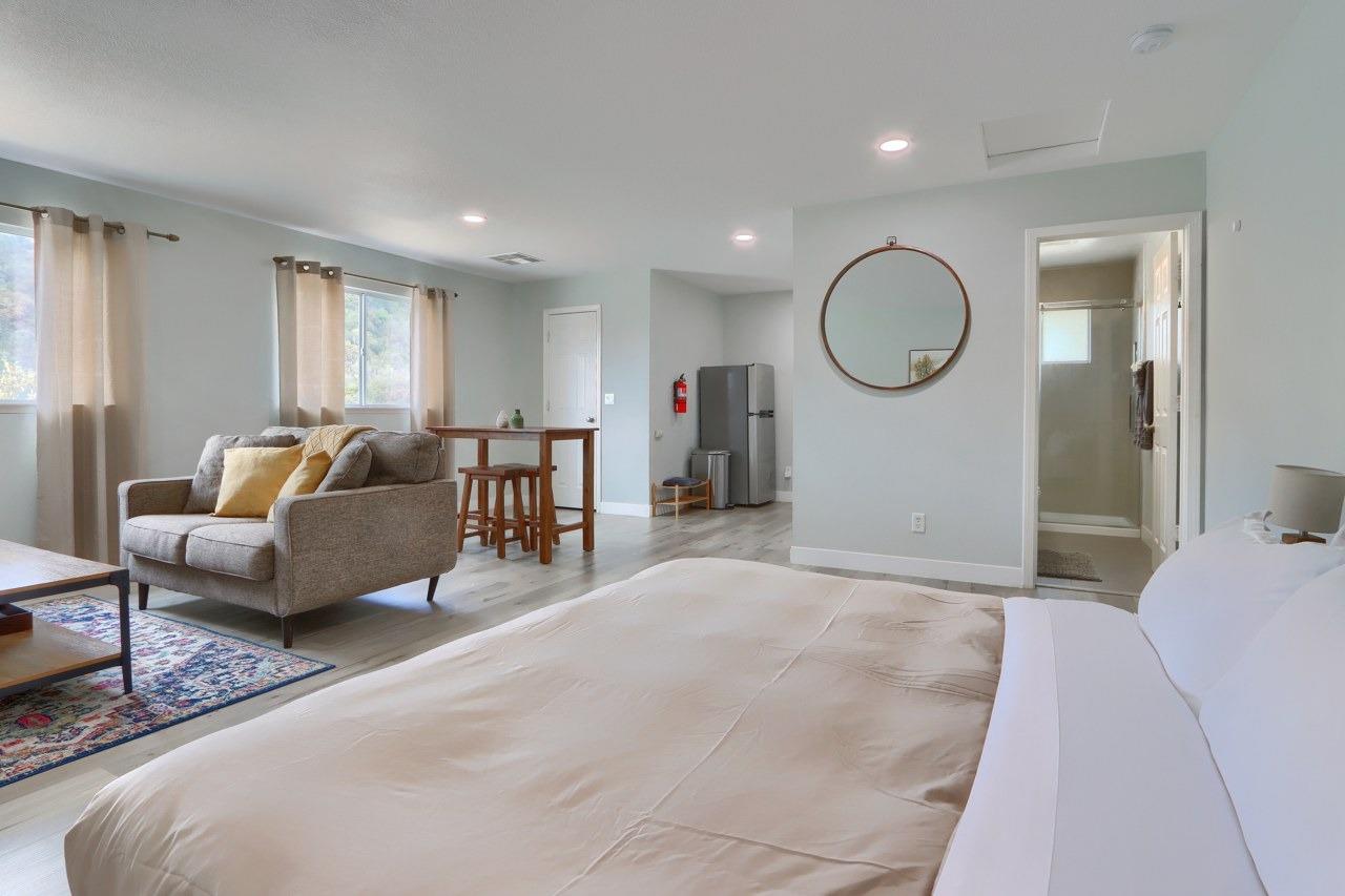 42107 Empty Creek Road