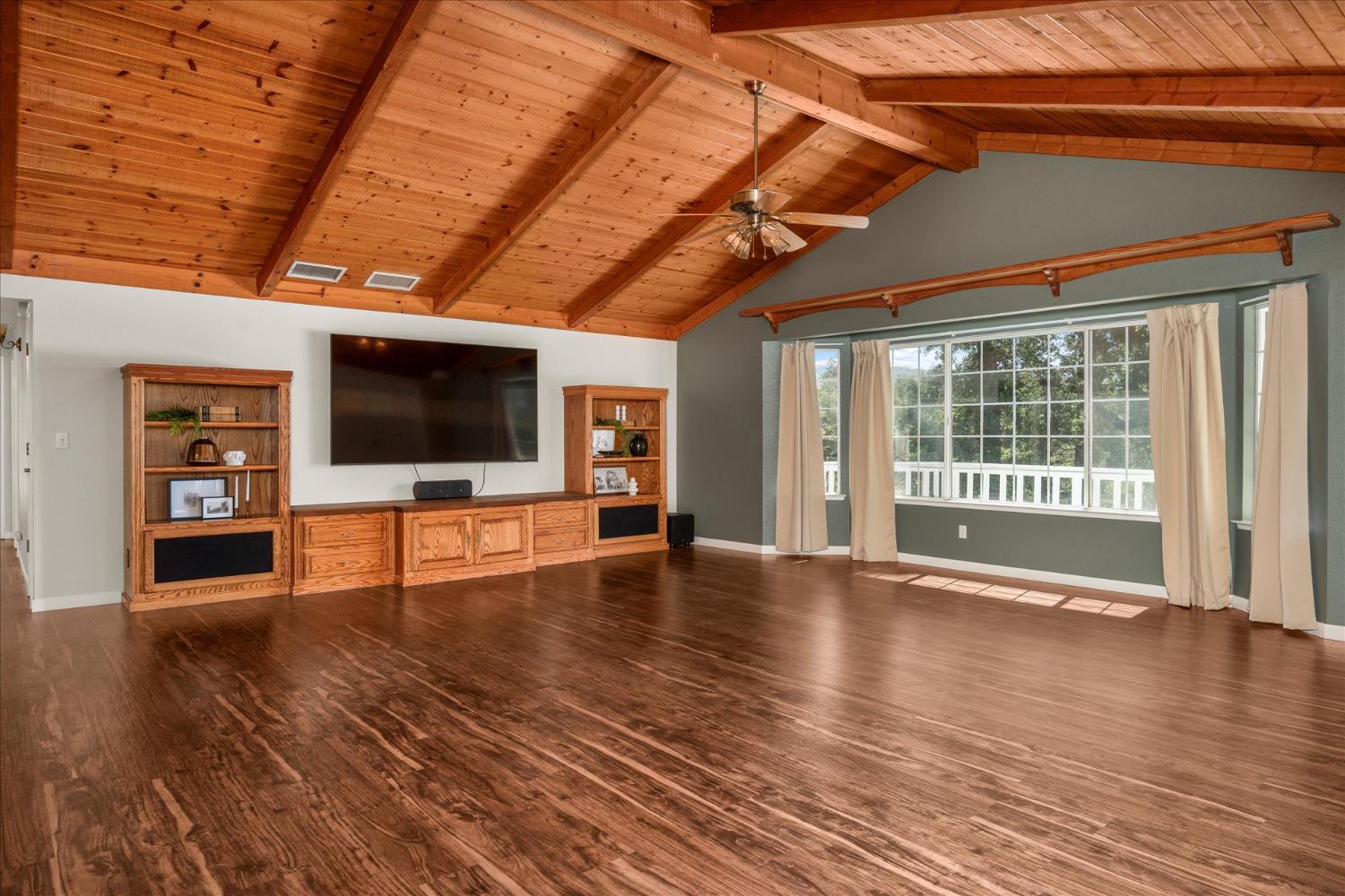 44670 Thunderhead Drive