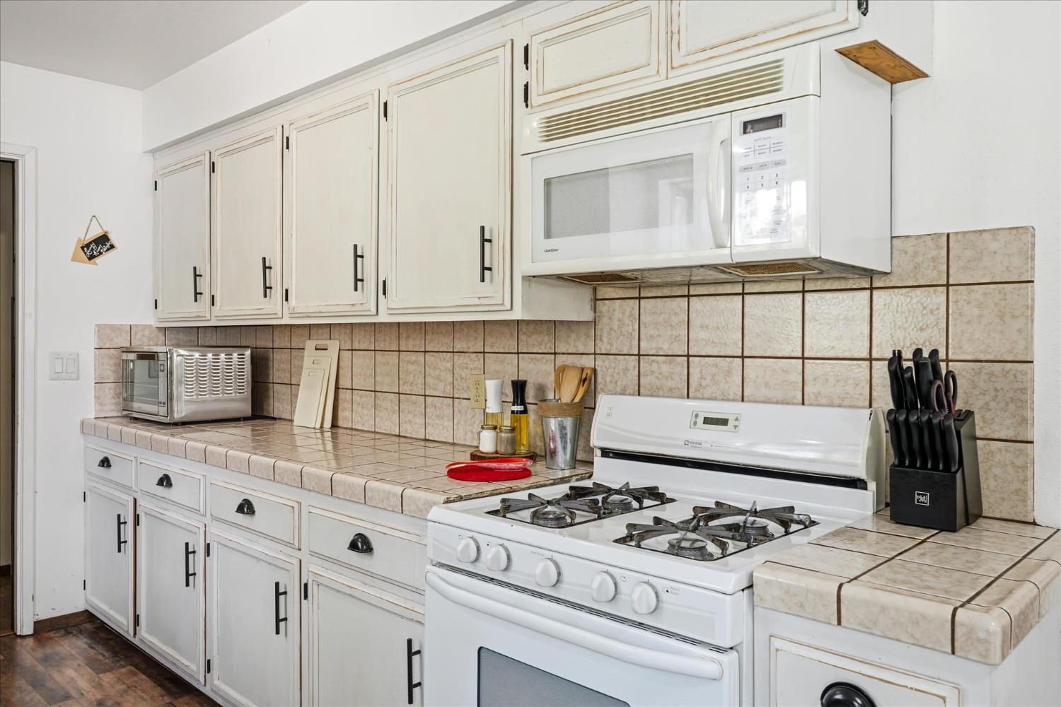 43149 W Sugar Pine Drive