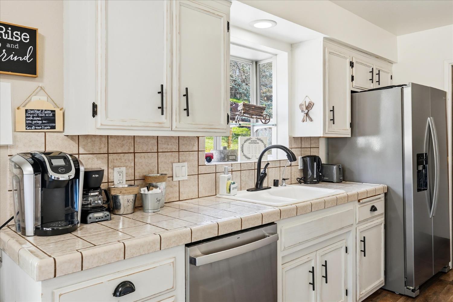 43149 W Sugar Pine Drive