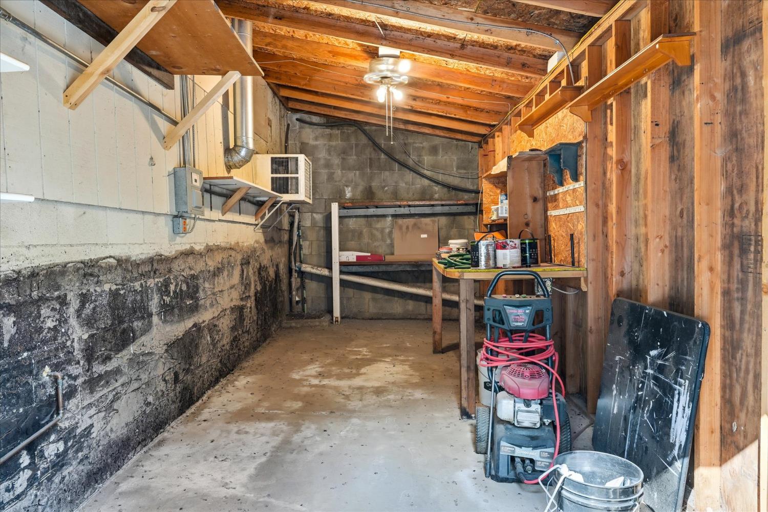 43149 W Sugar Pine Drive