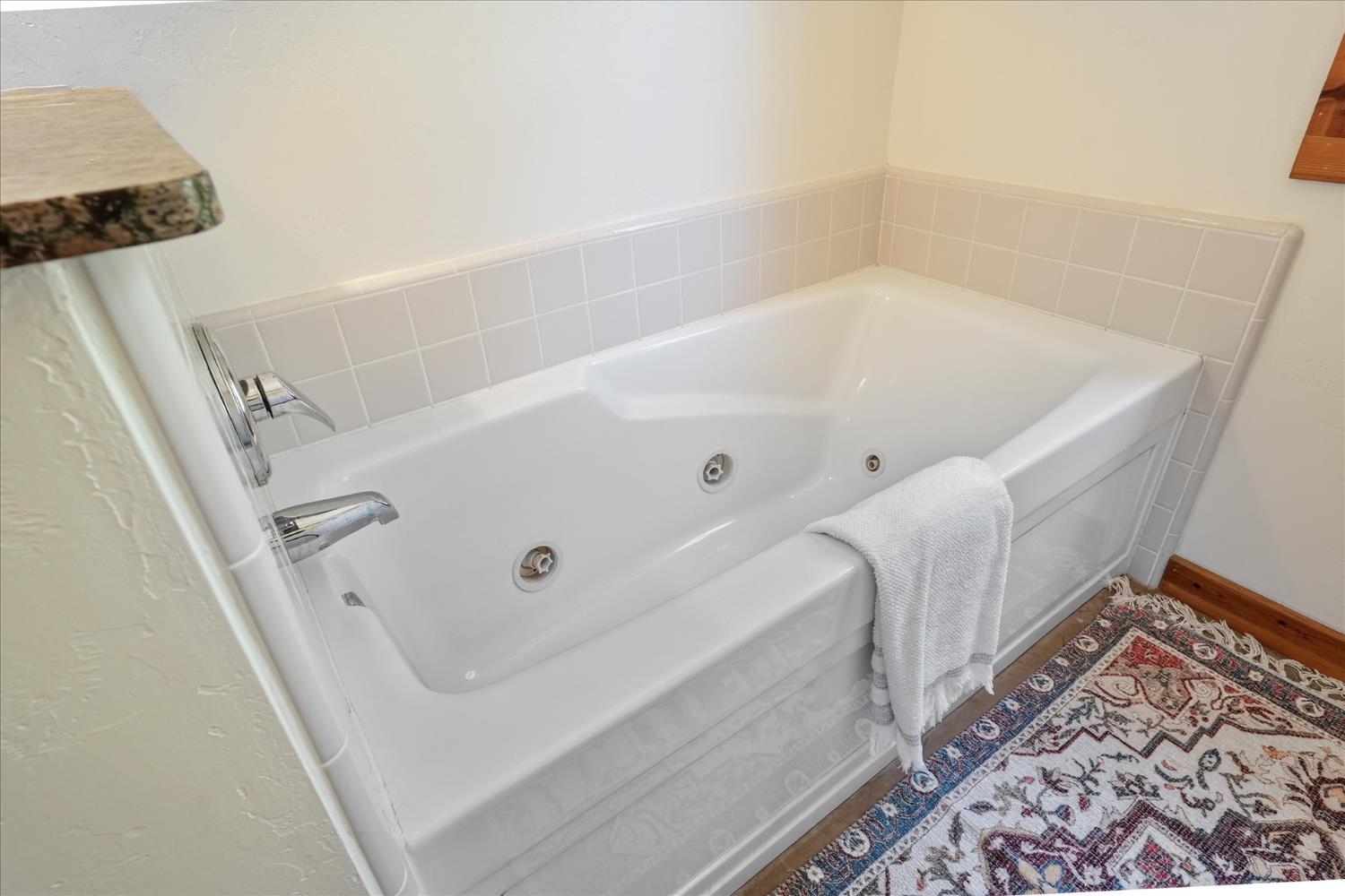 5851 Mount Bullion Ridge